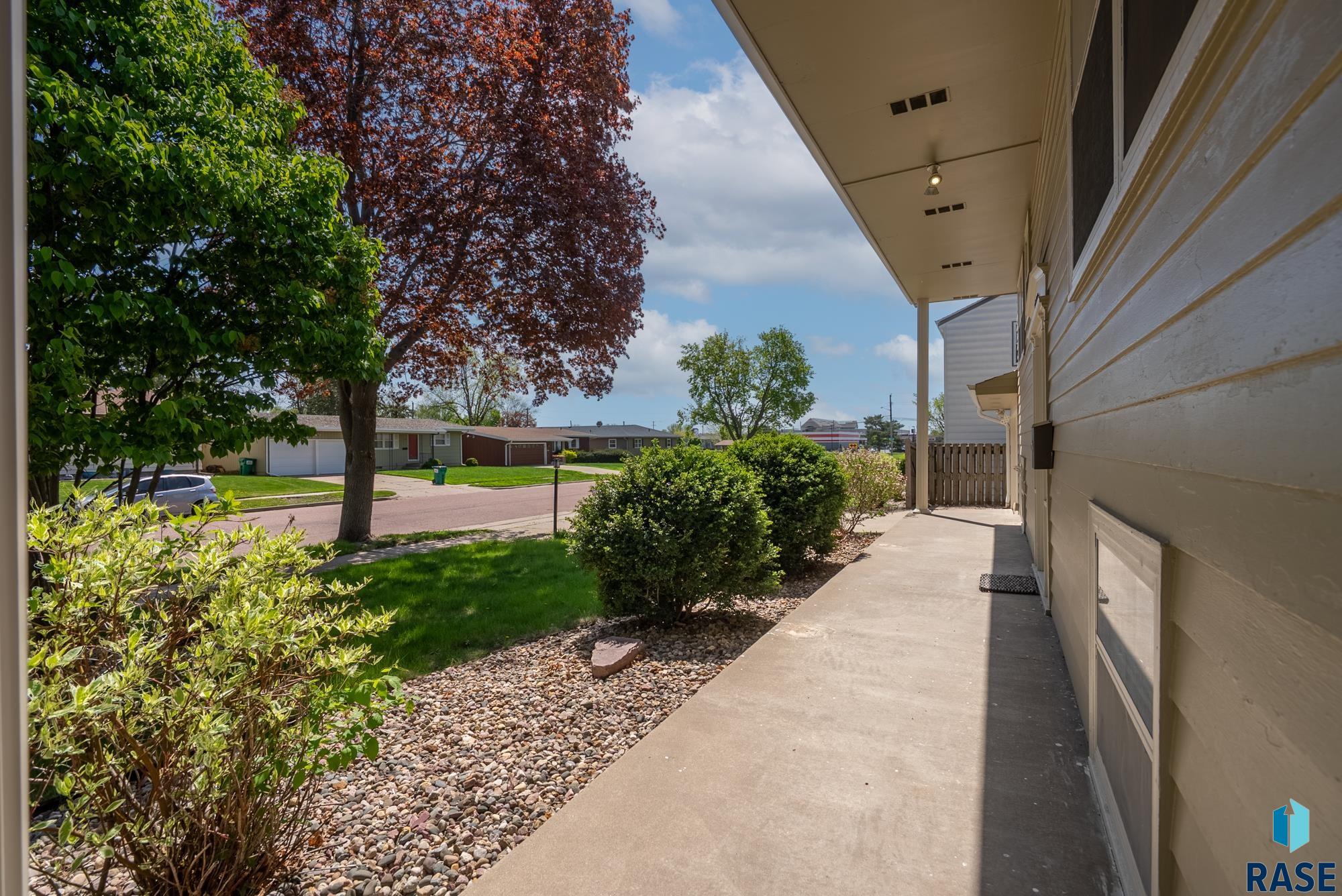 Sioux Falls, South Dakota 57105, United States, 4 Bedrooms Bedrooms, ,2 BathroomsBathrooms,Residential,Active,168928