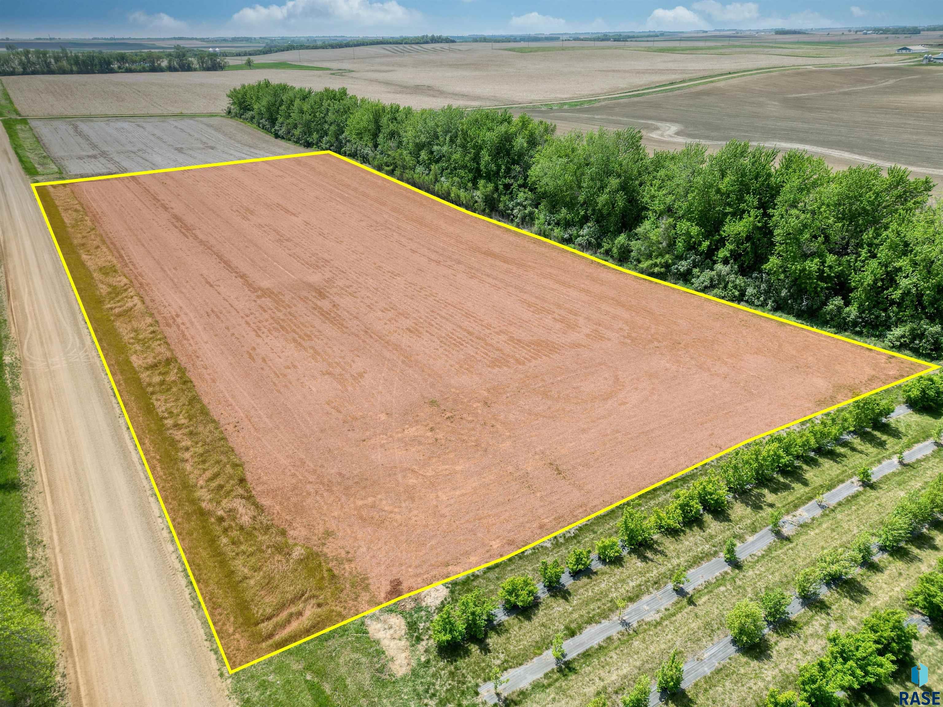 466th ( North Lot) Ave Avenue, Hartford, South Dakota image 4