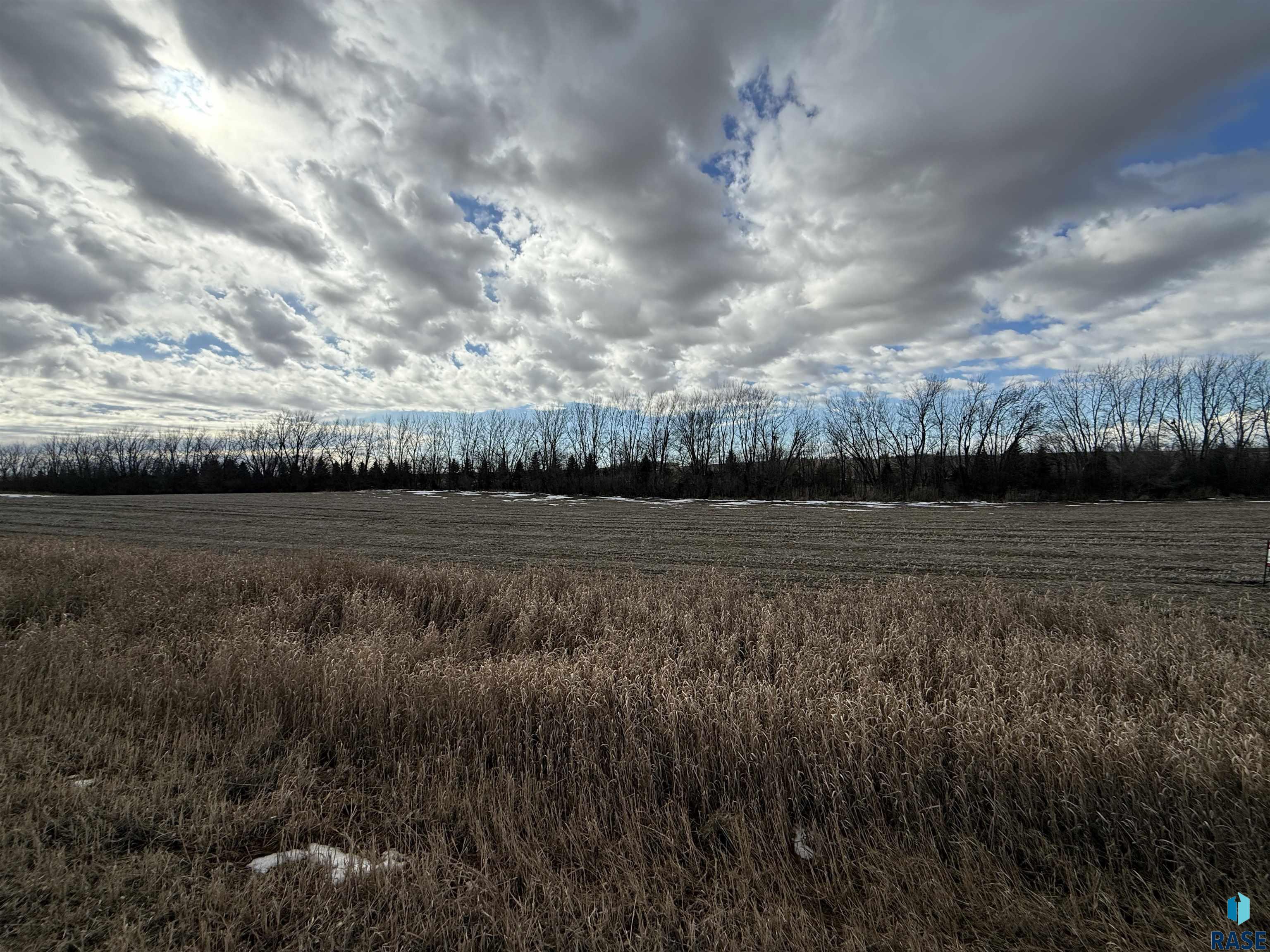 466th ( North Lot) Ave Avenue, Hartford, South Dakota image 2