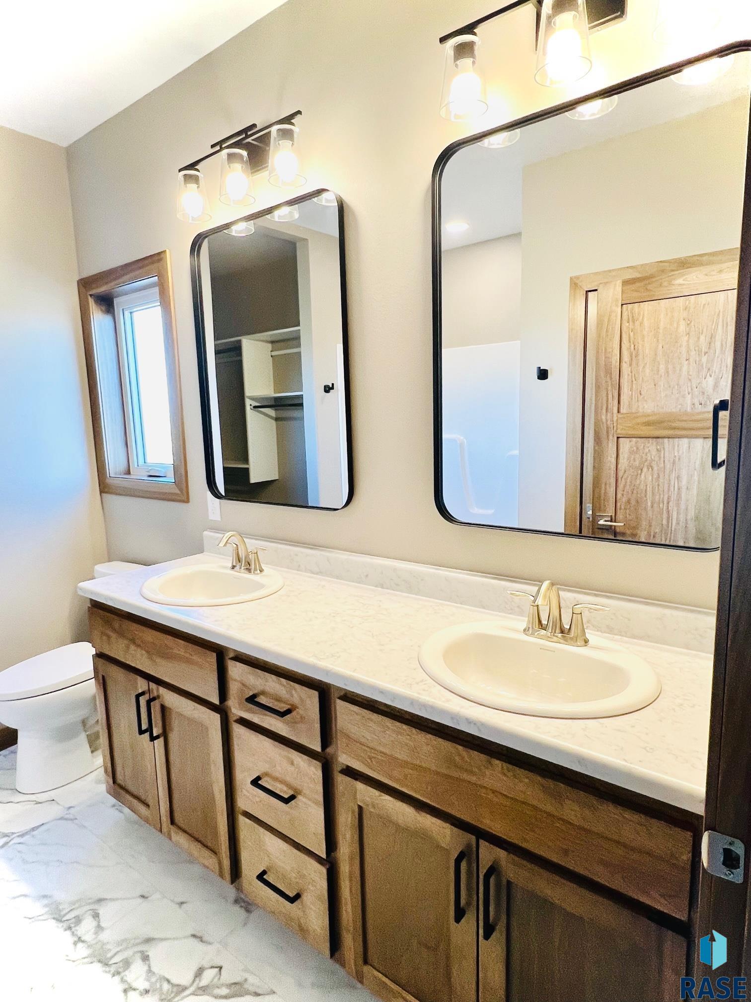 501 S Huckleberry Trl Trail, Harrisburg, South Dakota image 6