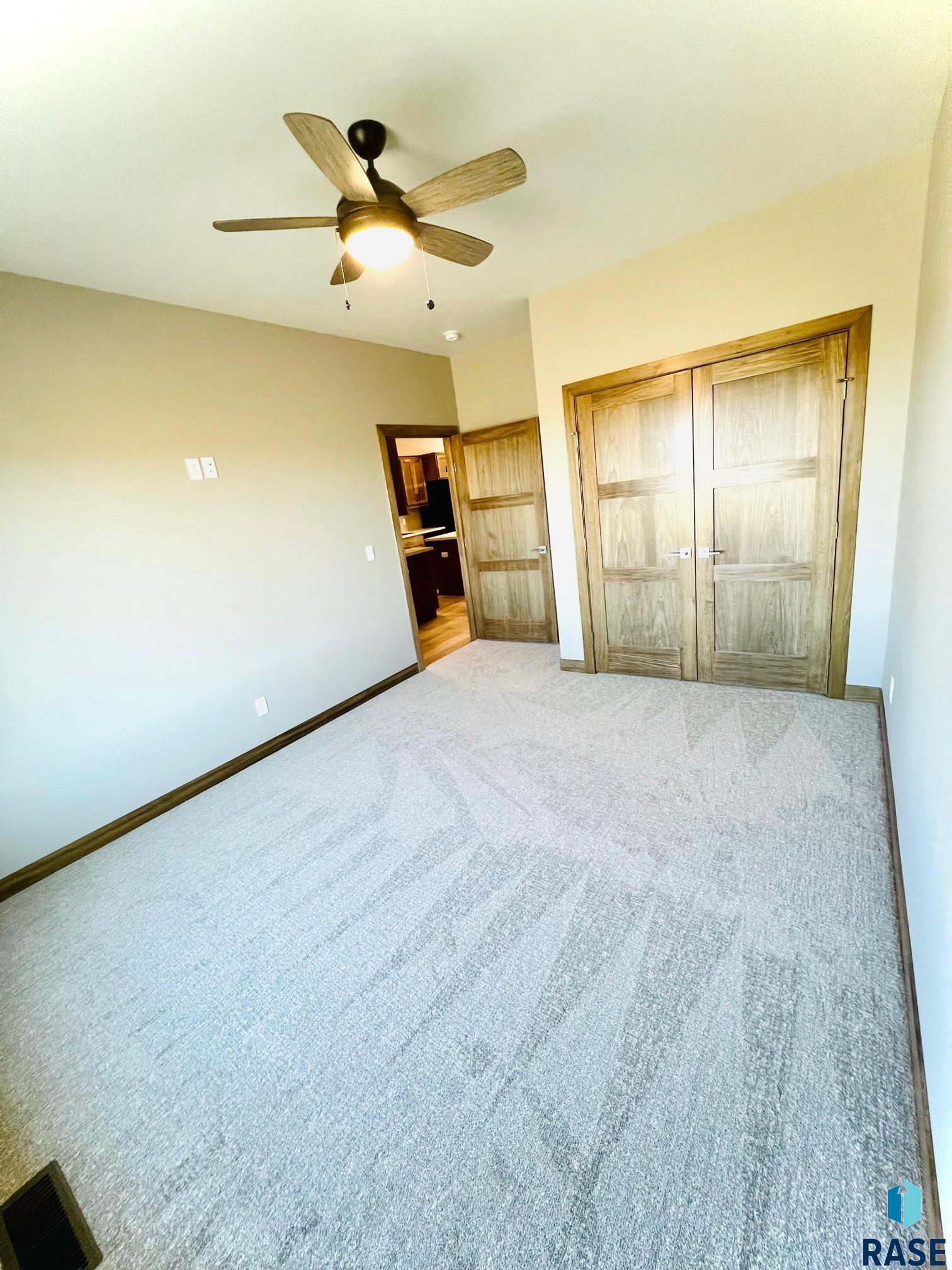 501 S Huckleberry Trl Trail, Harrisburg, South Dakota image 13