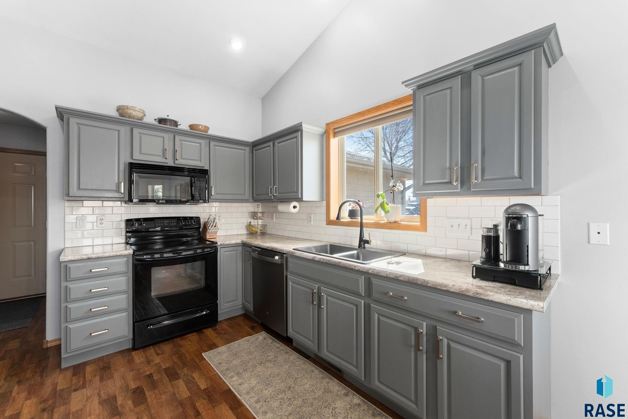 2401 N Evy Ave Avenue, Sioux Falls, New Jersey image 10
