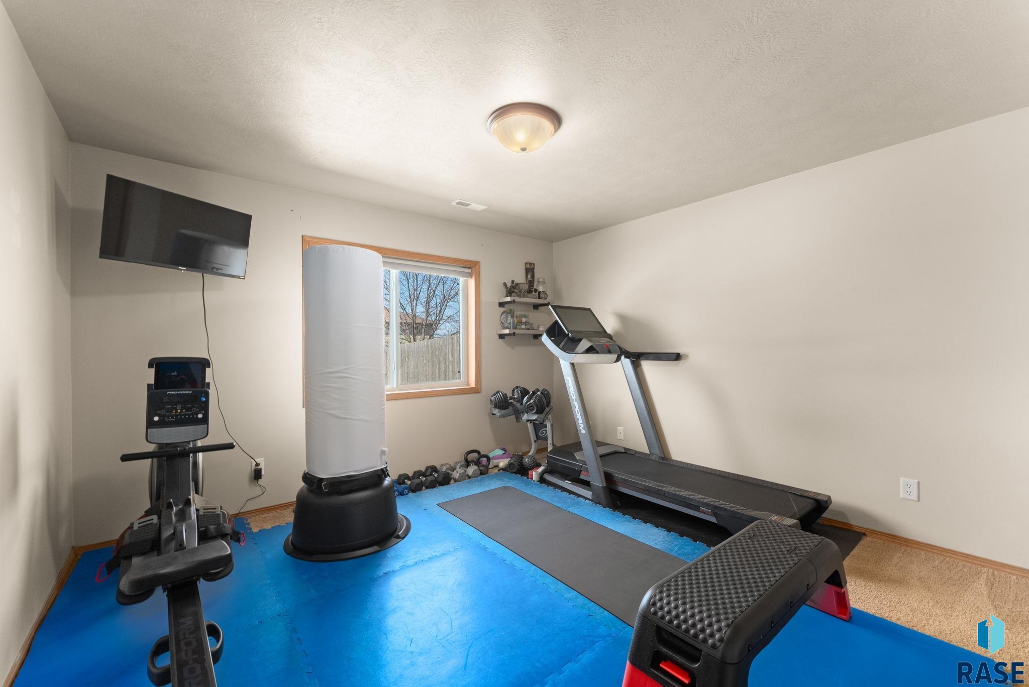 2401 N Evy Ave Avenue, Sioux Falls, New Jersey image 33