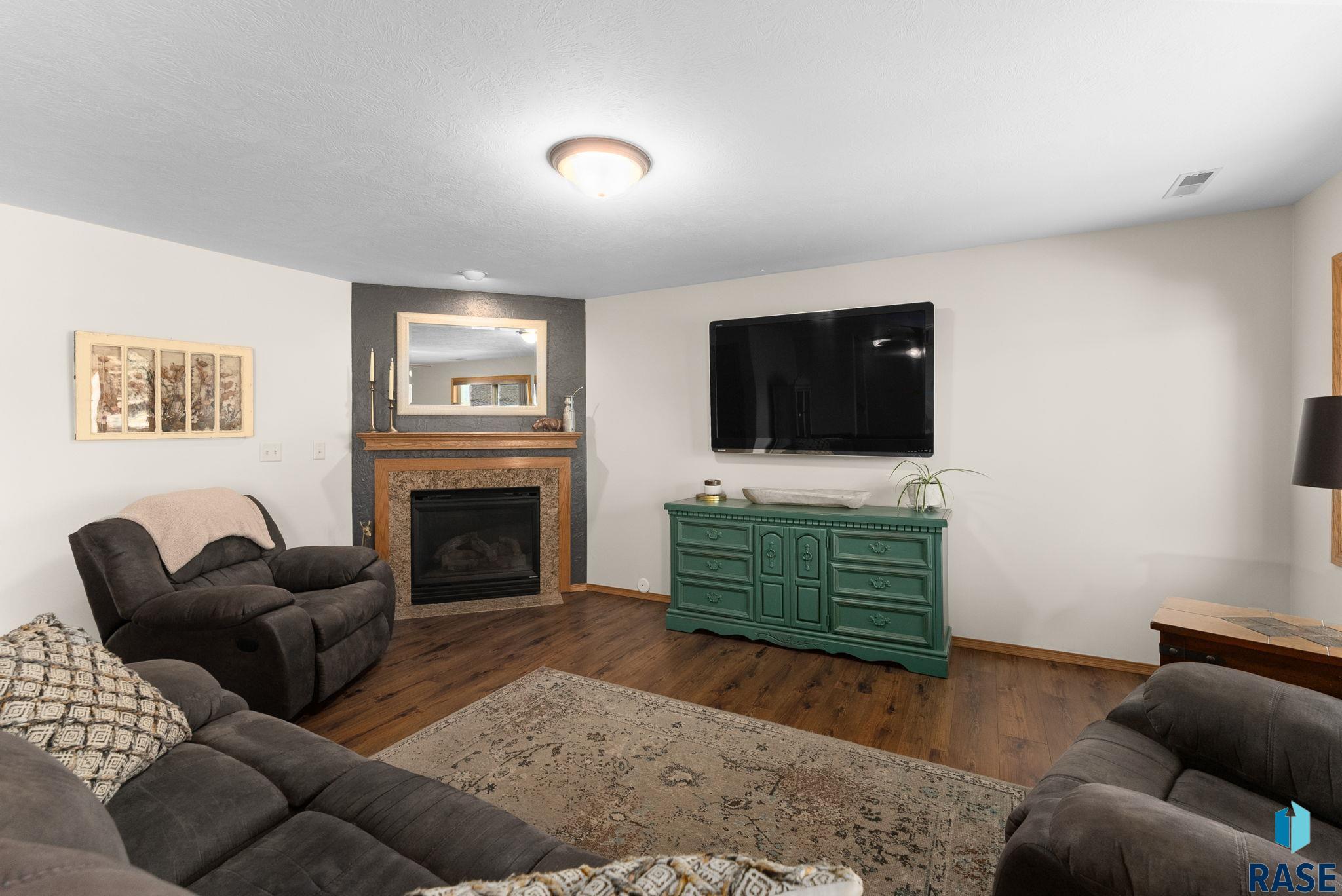 2401 N Evy Ave Avenue, Sioux Falls, New Jersey image 25