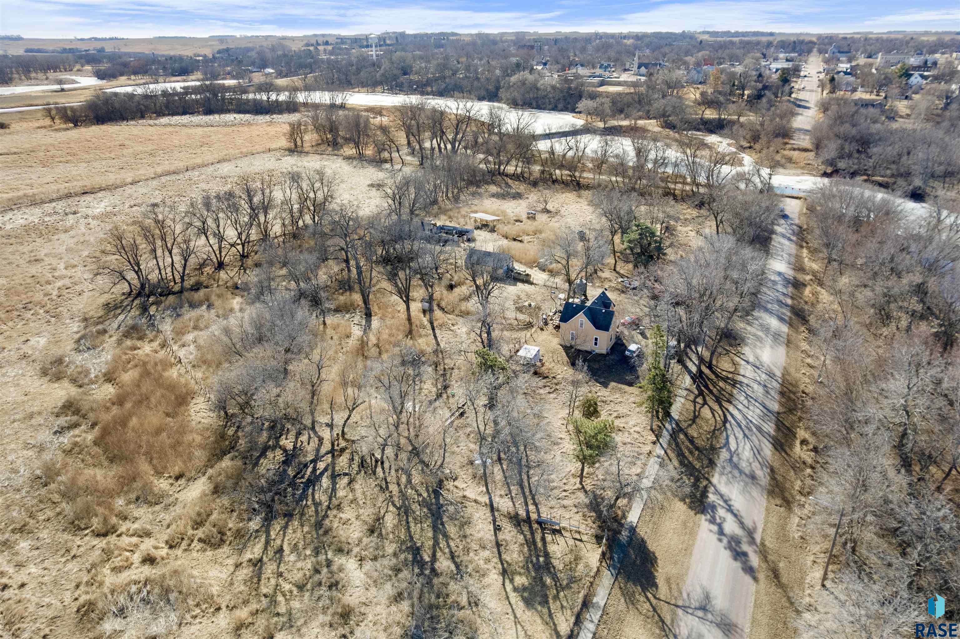 601 N Crescent St Street, Flandreau, South Dakota image 2