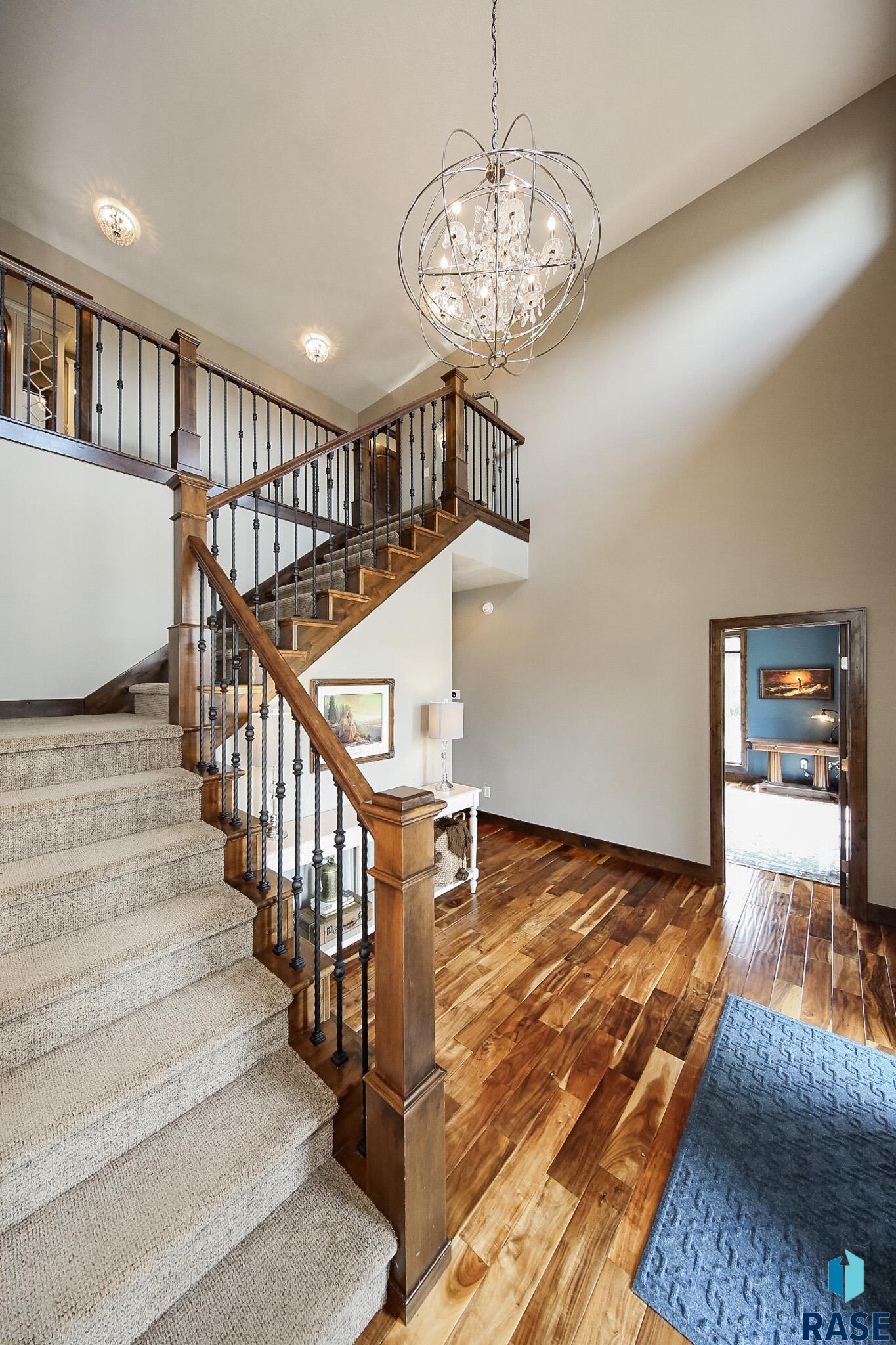 2600 W Ridgestone Cir Circle, Sioux Falls, South Dakota image 5