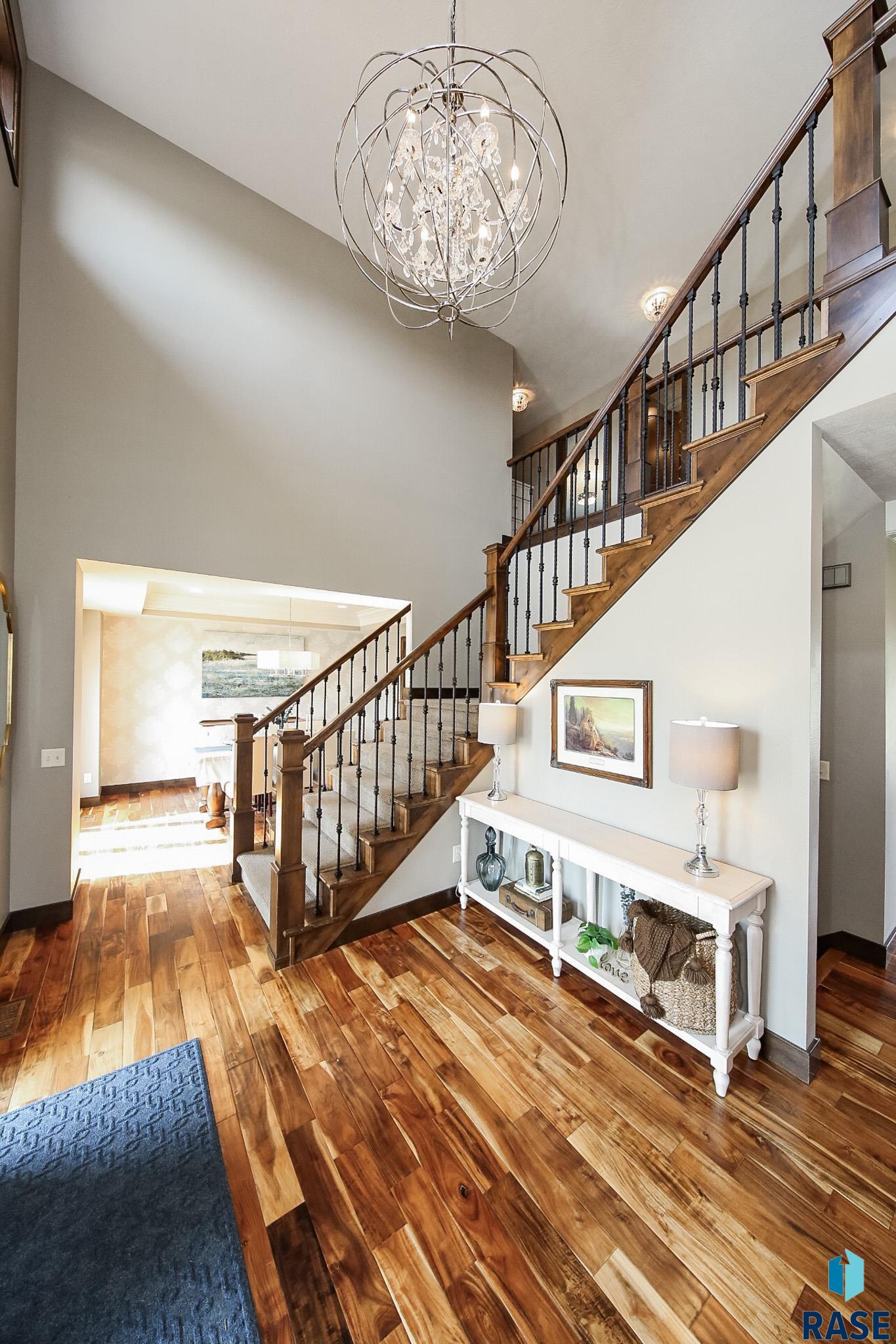 2600 W Ridgestone Cir Circle, Sioux Falls, South Dakota image 4
