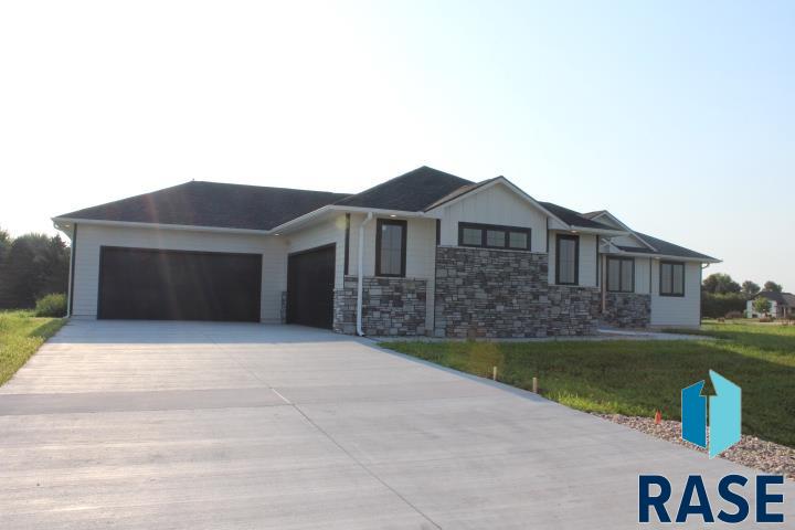 27124 Meadowlark Ct Court, Harrisburg, South Dakota image 1