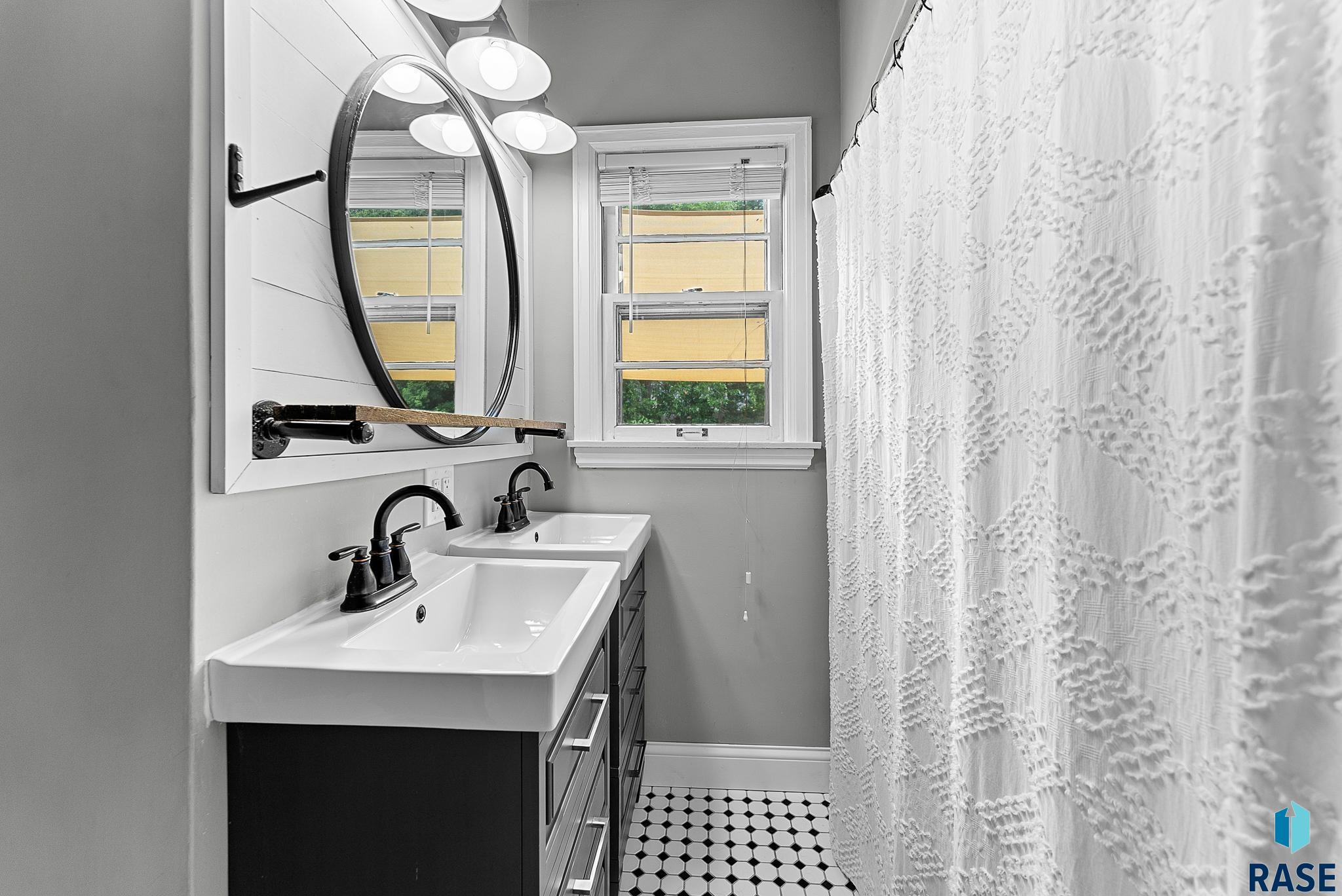 604 S West Ave Avenue, Sioux Falls, New Jersey image 23