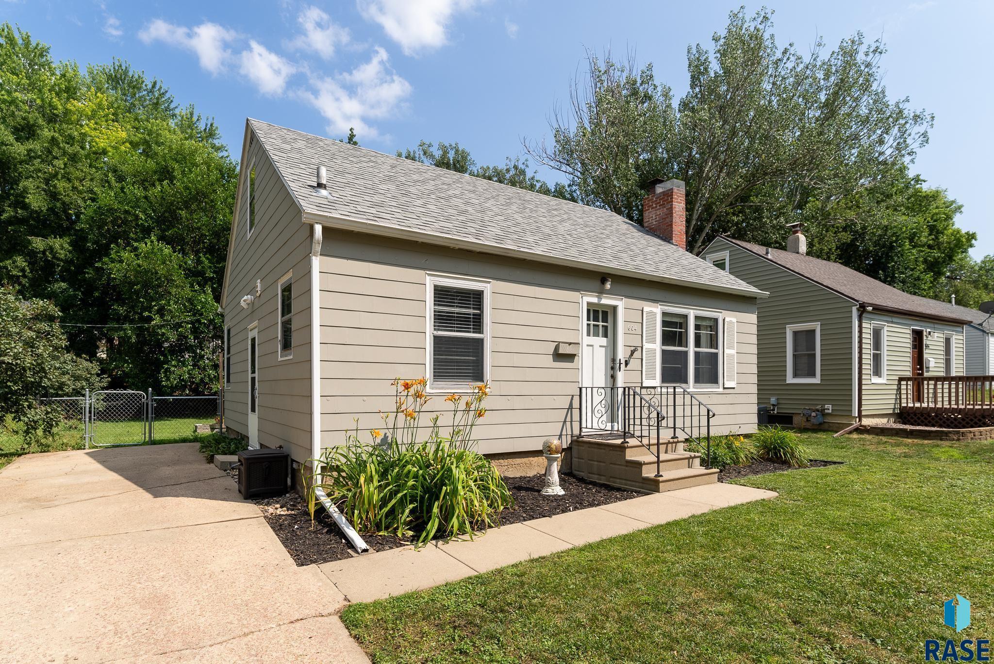 604 S West Ave Avenue, Sioux Falls, New Jersey image 1