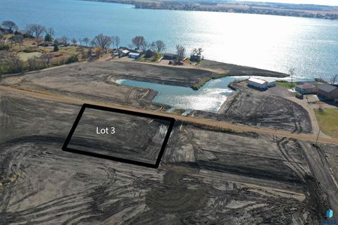 Vacant Land For Sale - Tbd Dakota Avenue<br/> Madison, SD 57042