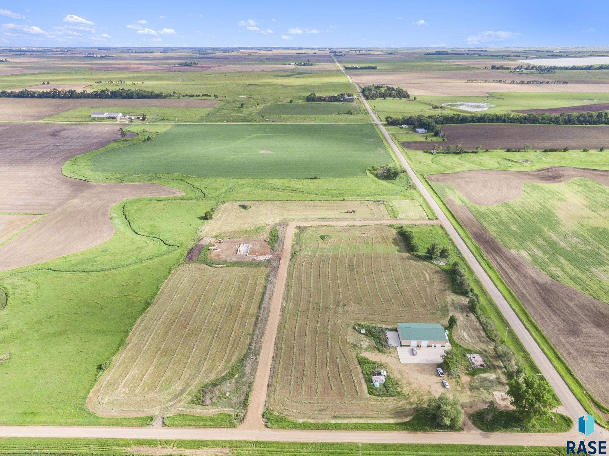 2022 Harvest Creek Ln Lane #2, Madison, South Dakota image 11