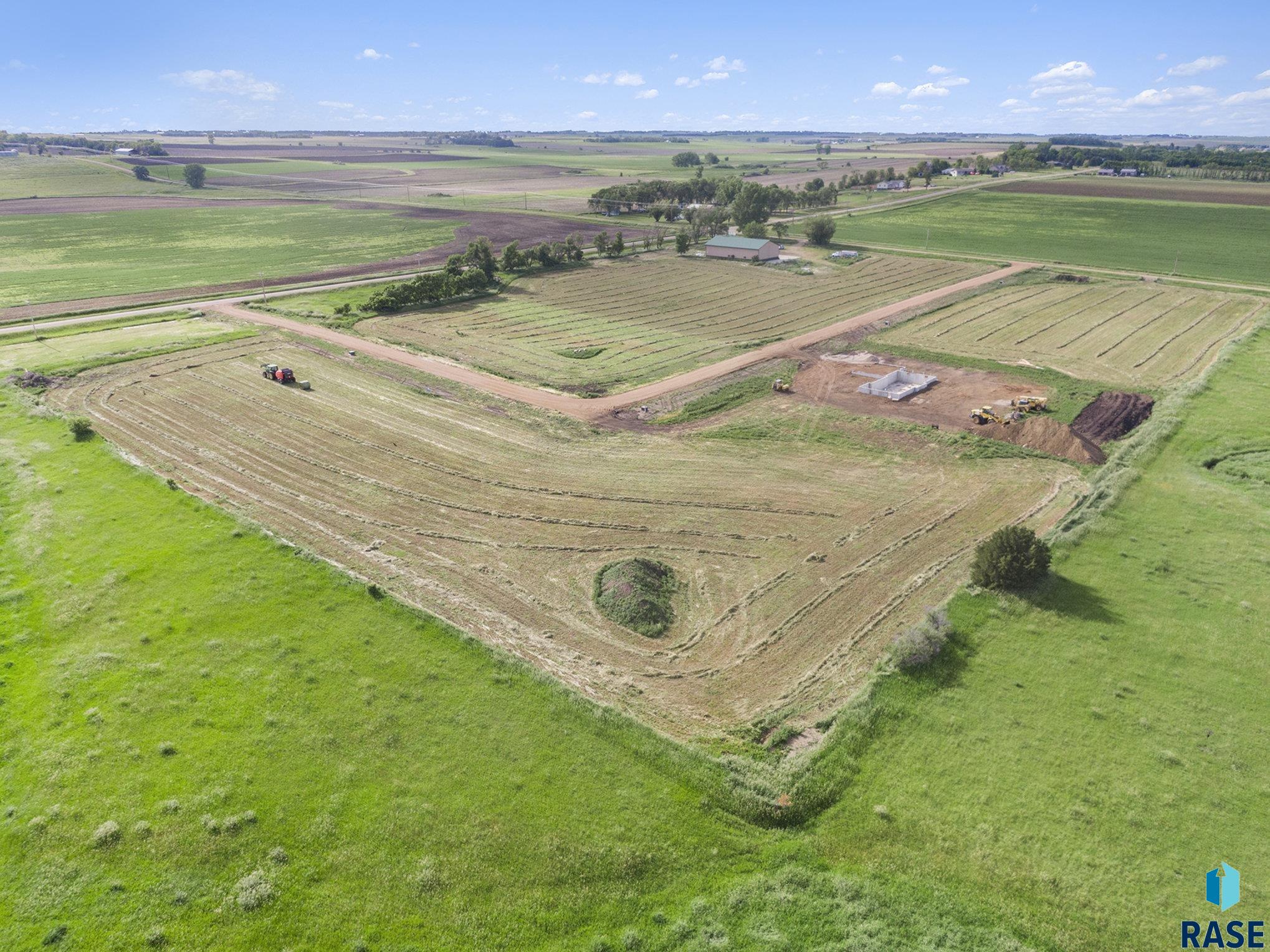 2022 Harvest Creek Ln Lane #2, Madison, South Dakota image 18