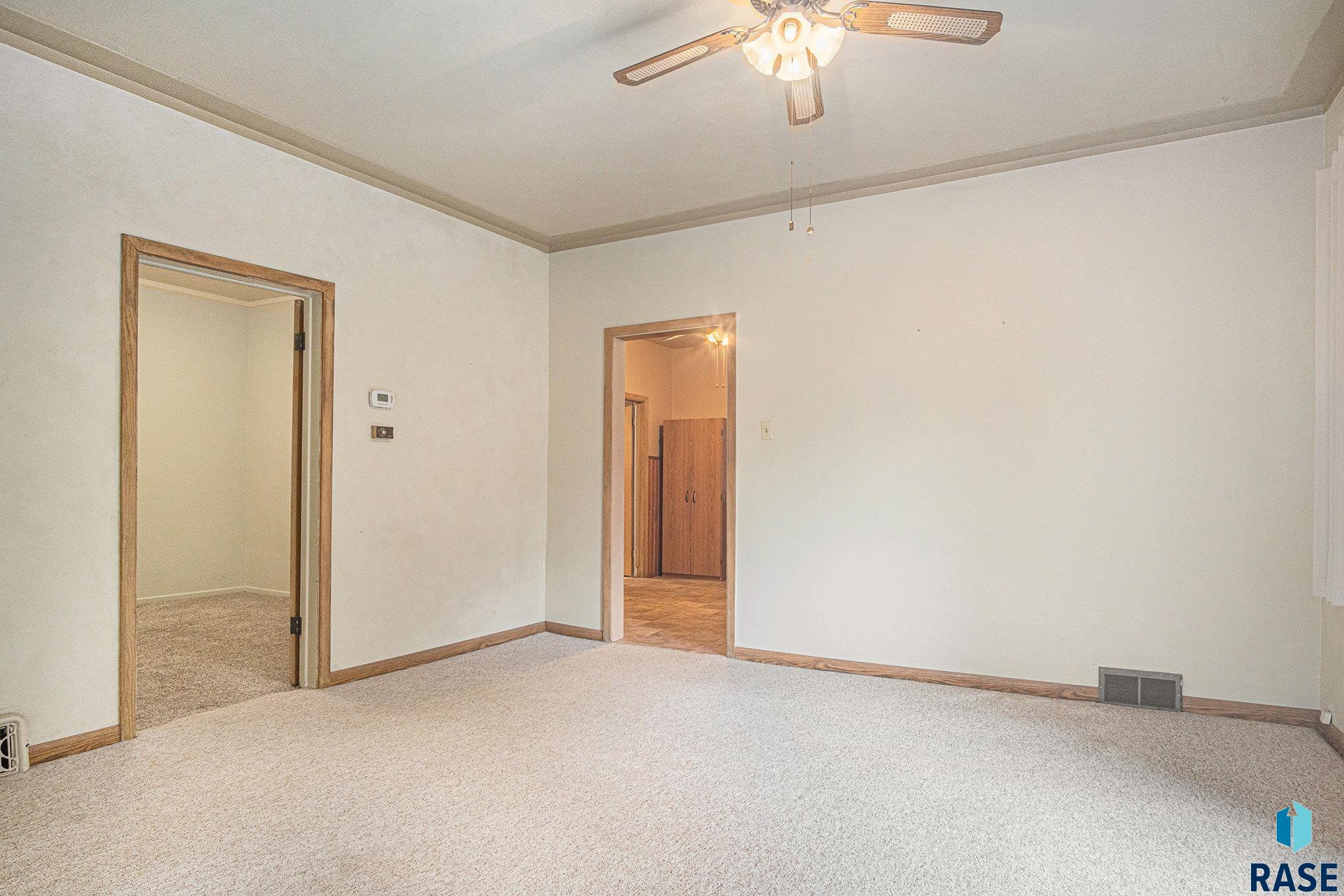 1020 NW 5th St Street, Madison, South Dakota image 11