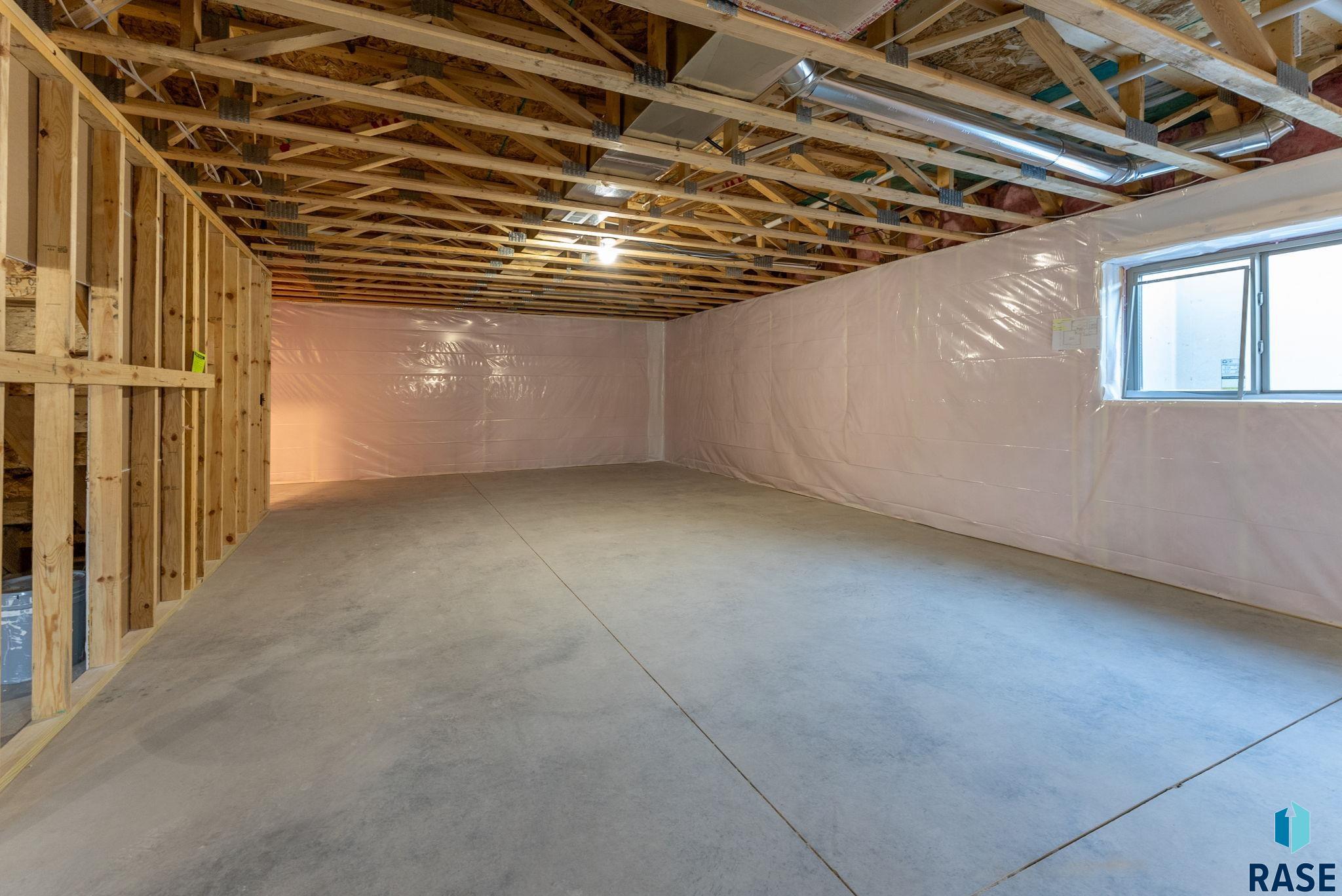 Sioux Falls, South Dakota 57108, United States, 3 Bedrooms Bedrooms, ,2 BathroomsBathrooms,Residential,Active,206607