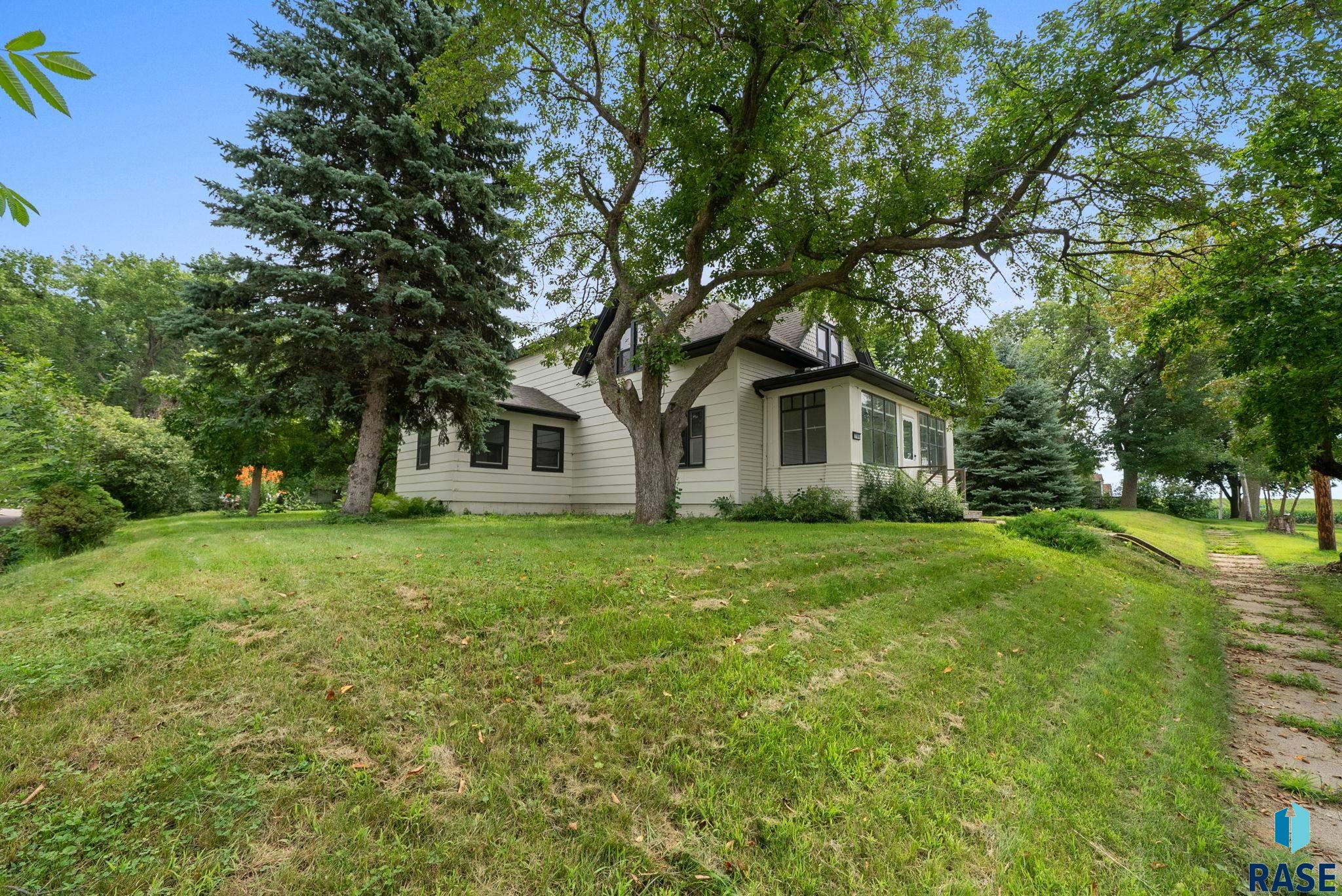 Baltic, South Dakota 57003, United States, 5 Bedrooms Bedrooms, ,2 BathroomsBathrooms,Residential,Active,186637