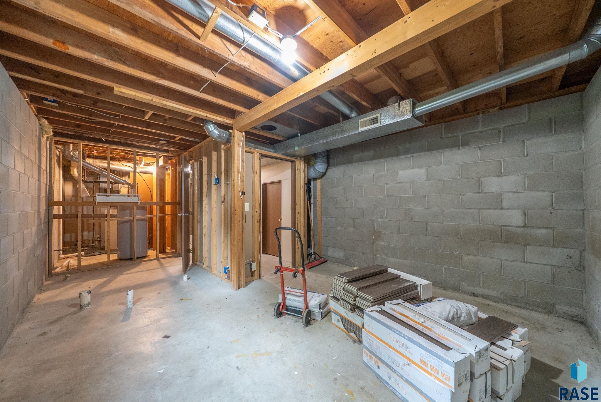 Baltic, South Dakota 57003, United States, 5 Bedrooms Bedrooms, ,2 BathroomsBathrooms,Residential,Active,186637