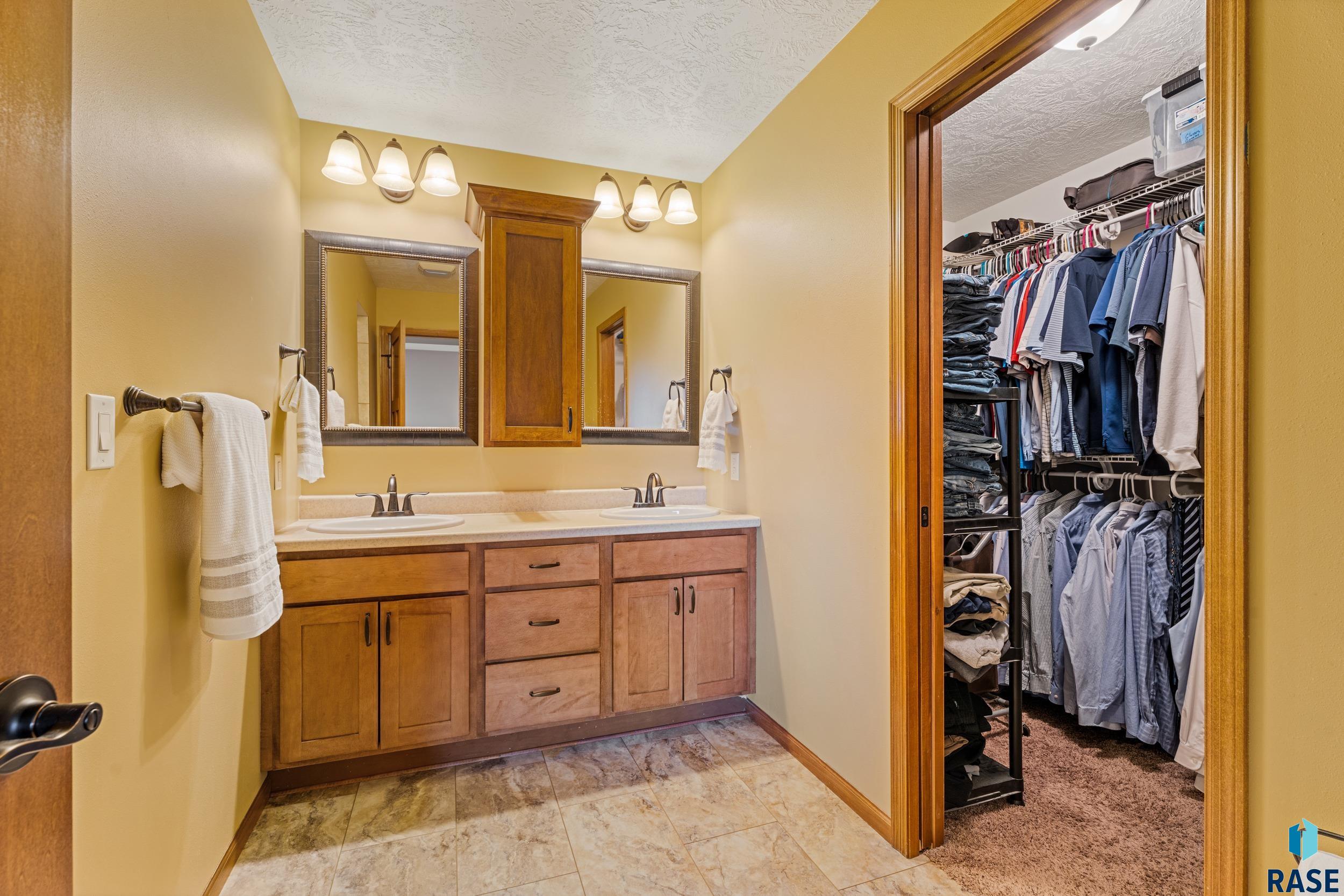 406 S Shebal Ave Avenue, Harrisburg, New Jersey image 18