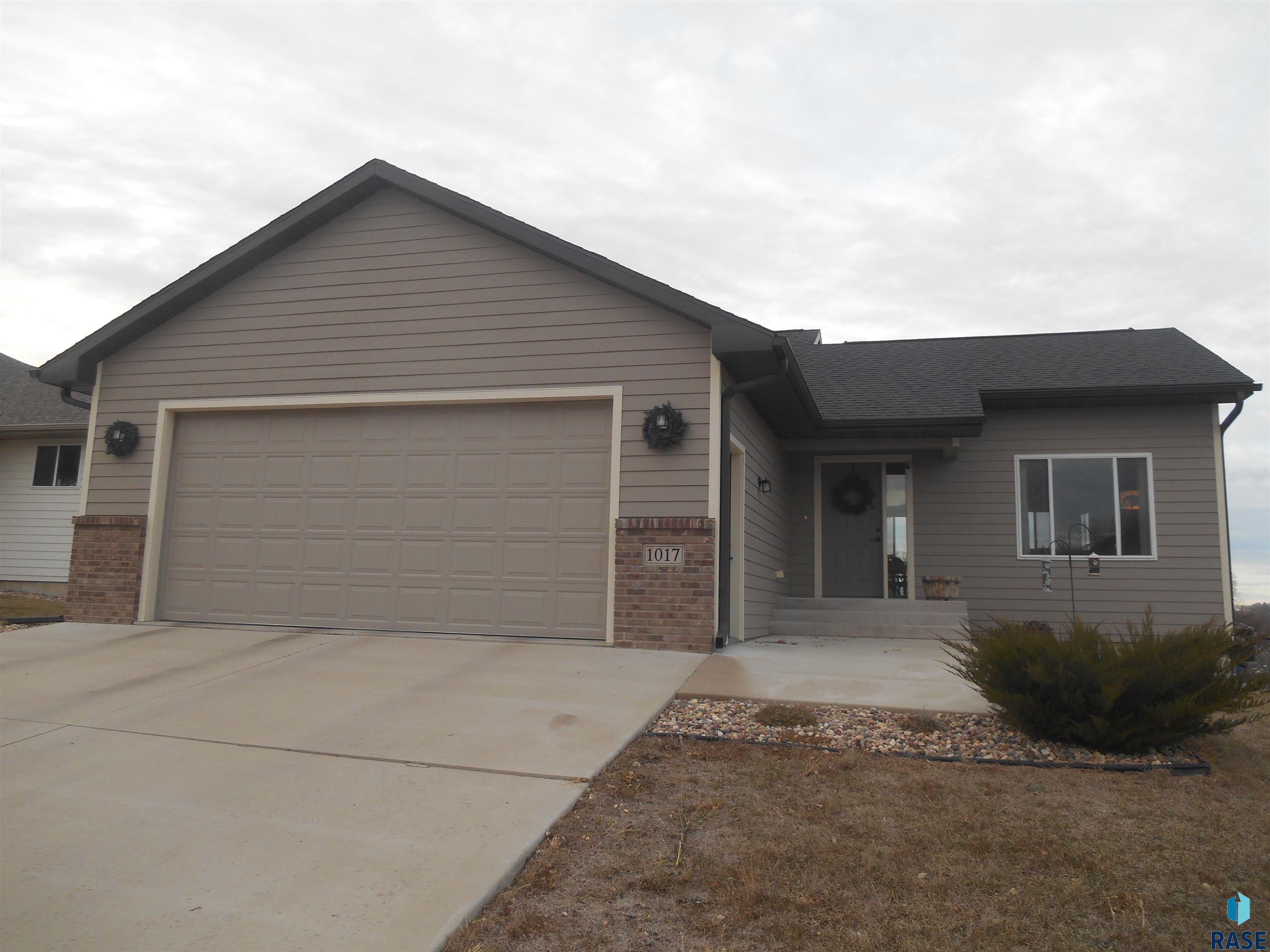 1017 N Mable Cir Circle, Sioux Falls, South Dakota image 1