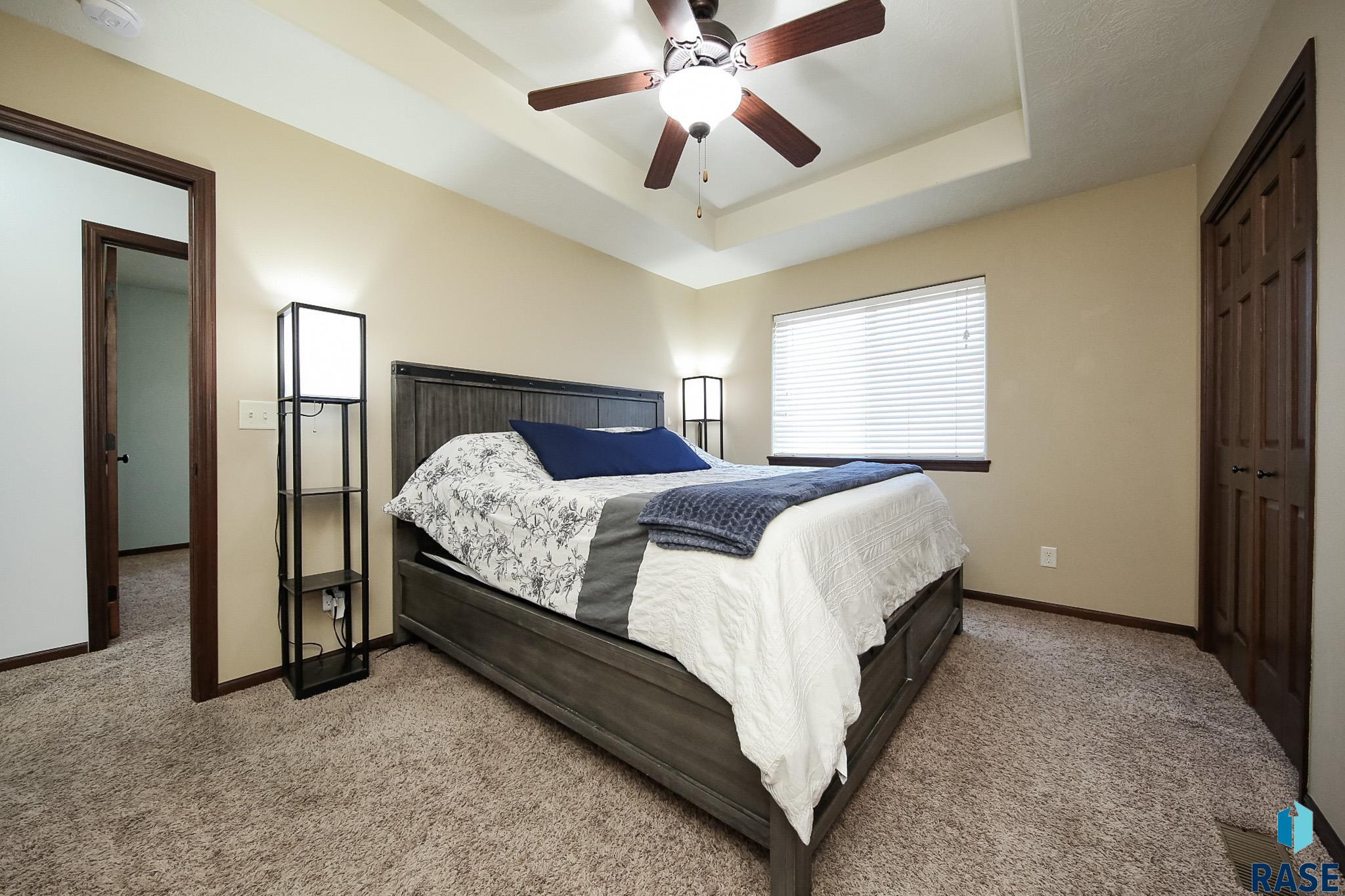 405 N Perry Ln Lane, Harrisburg, New Jersey image 8