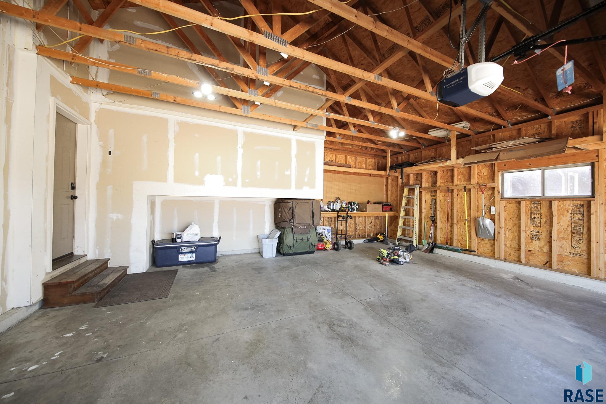 405 N Perry Ln Lane, Harrisburg, New Jersey image 23