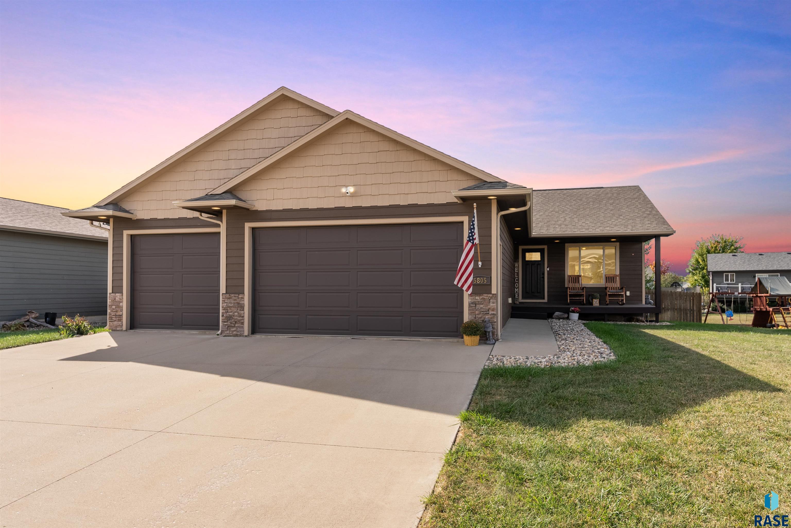 5805 N Sand Ave Avenue, Sioux Falls, New Jersey image 1