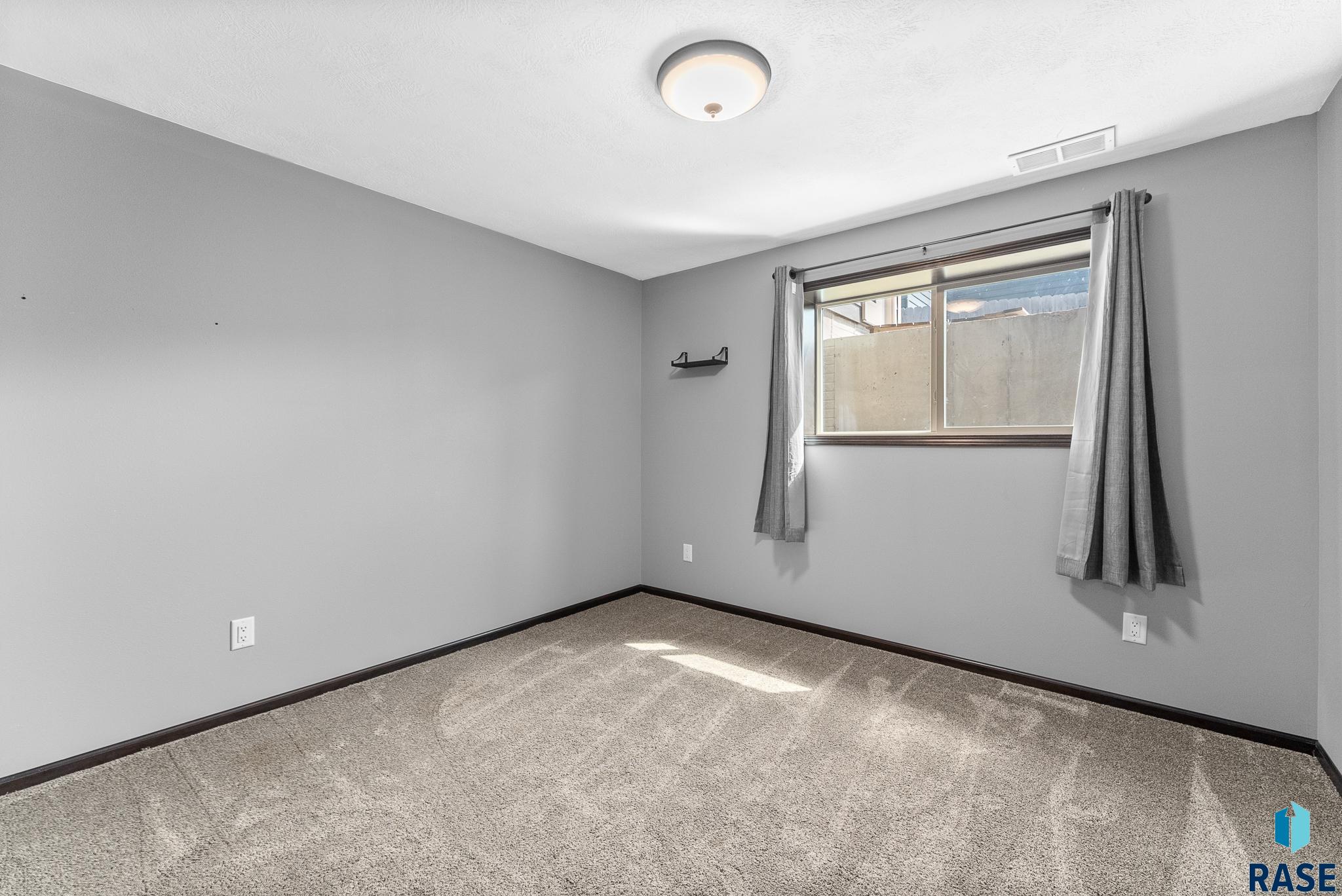 5805 N Sand Ave Avenue, Sioux Falls, New Jersey image 24