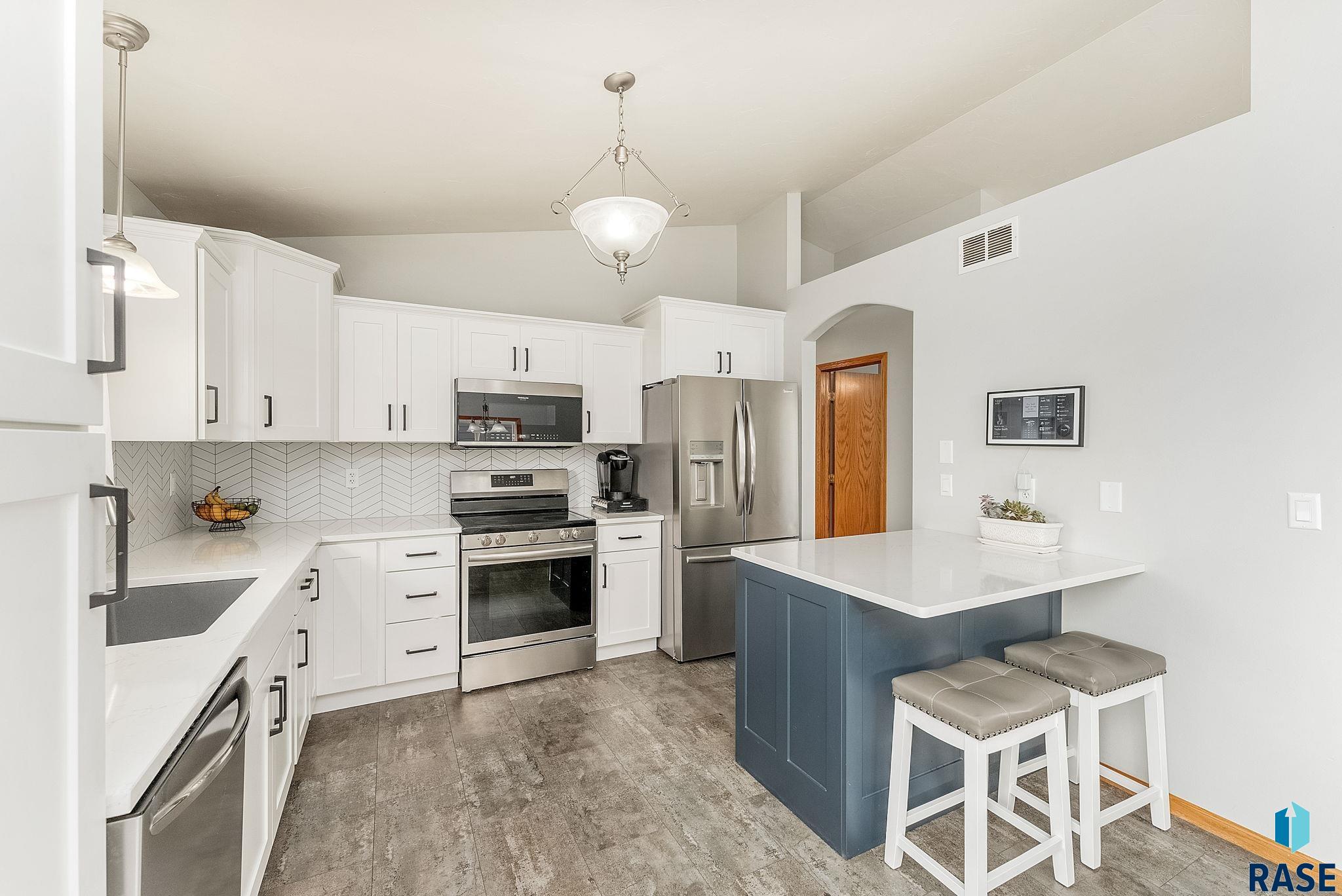 Harrisburg, South Dakota 57032, United States, 4 Bedrooms Bedrooms, ,2 BathroomsBathrooms,Residential,Active,153870