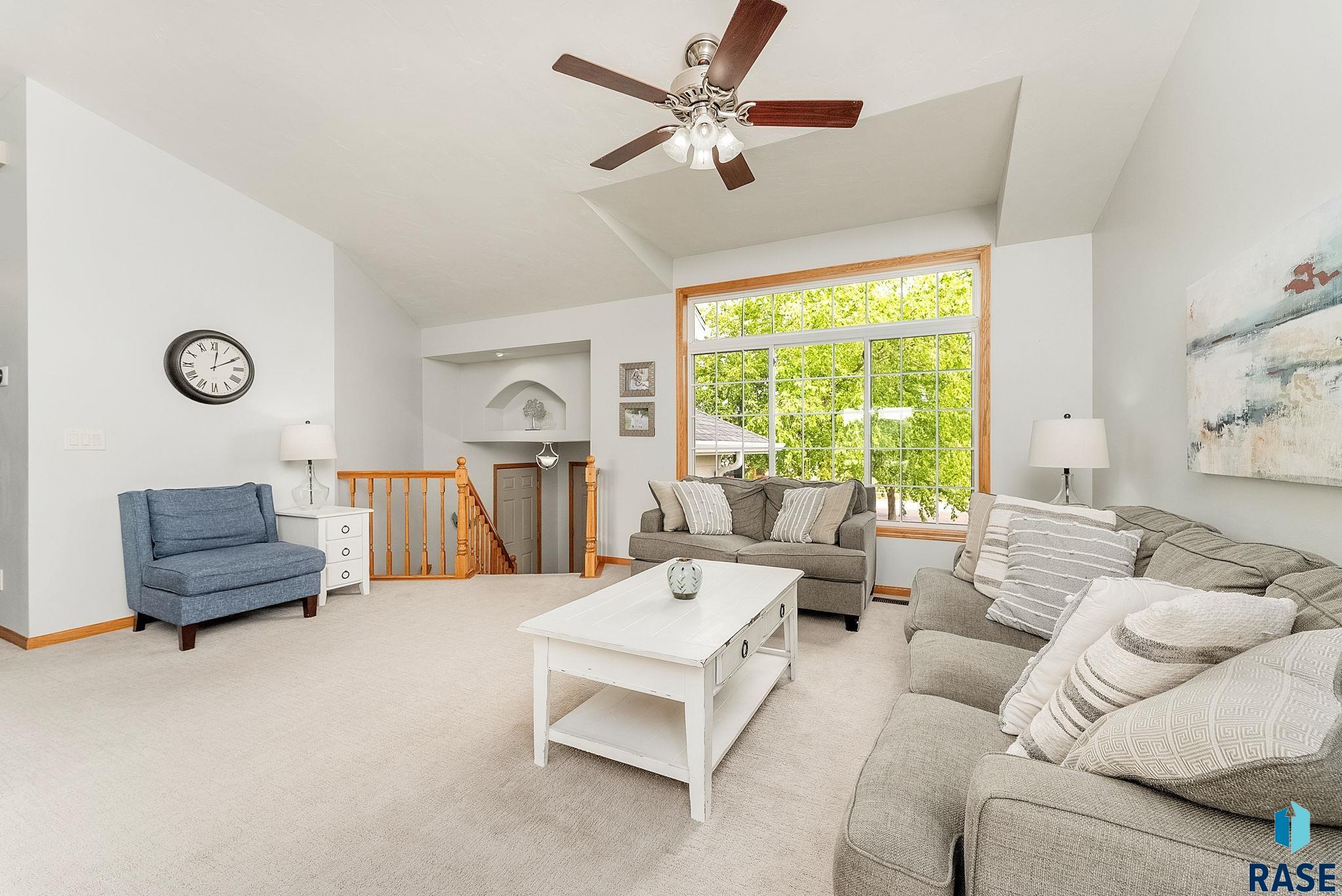 Harrisburg, South Dakota 57032, United States, 4 Bedrooms Bedrooms, ,2 BathroomsBathrooms,Residential,Active,153870