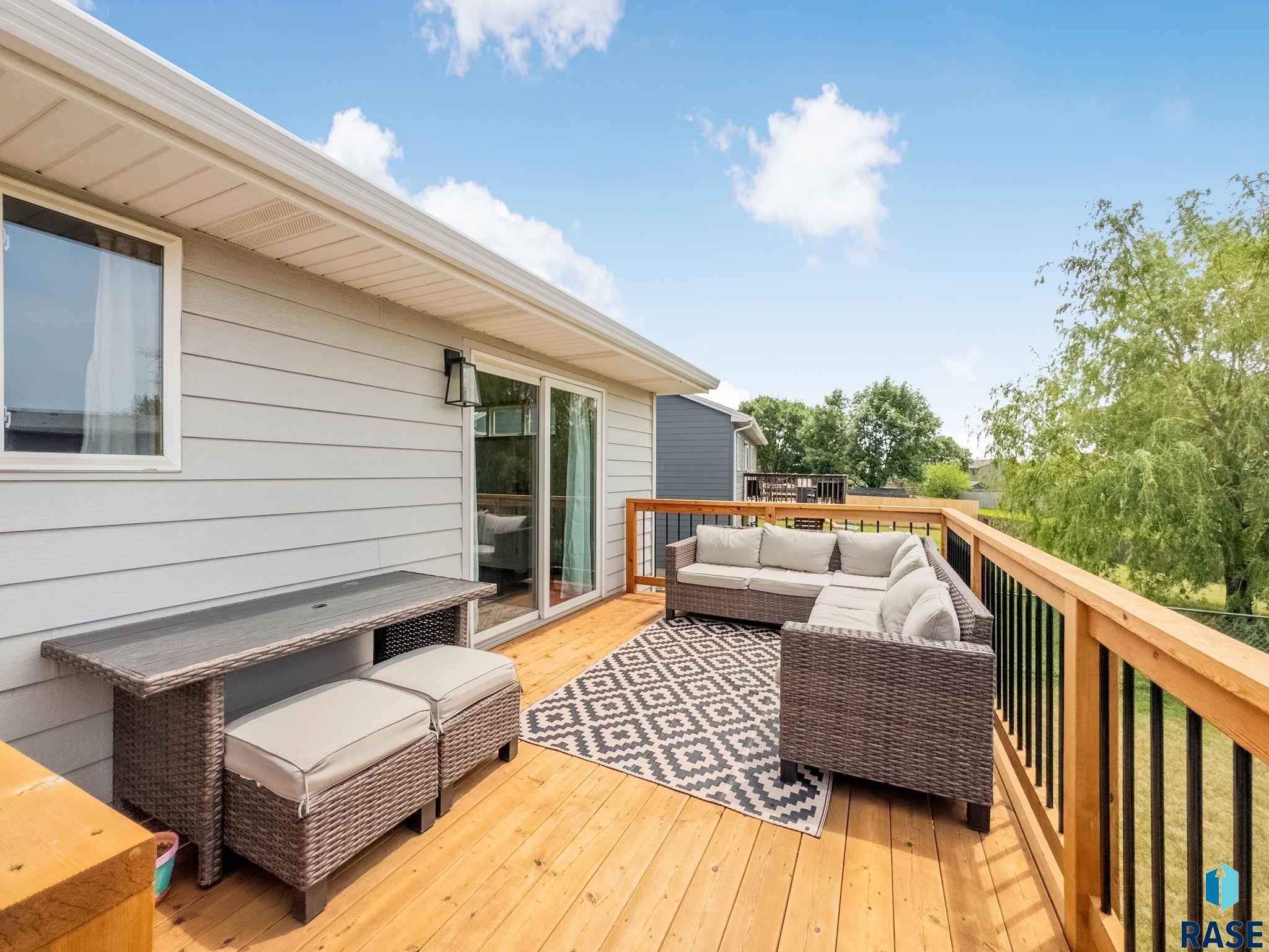 Harrisburg, South Dakota 57032, United States, 4 Bedrooms Bedrooms, ,2 BathroomsBathrooms,Residential,Active,153870