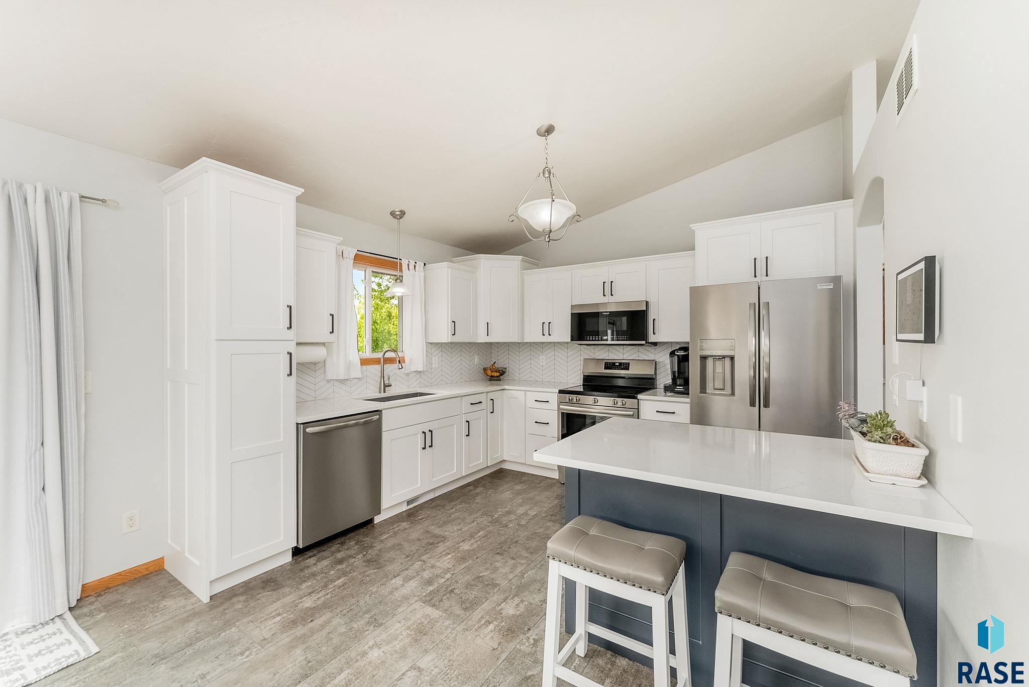 Harrisburg, South Dakota 57032, United States, 4 Bedrooms Bedrooms, ,2 BathroomsBathrooms,Residential,Active,153870