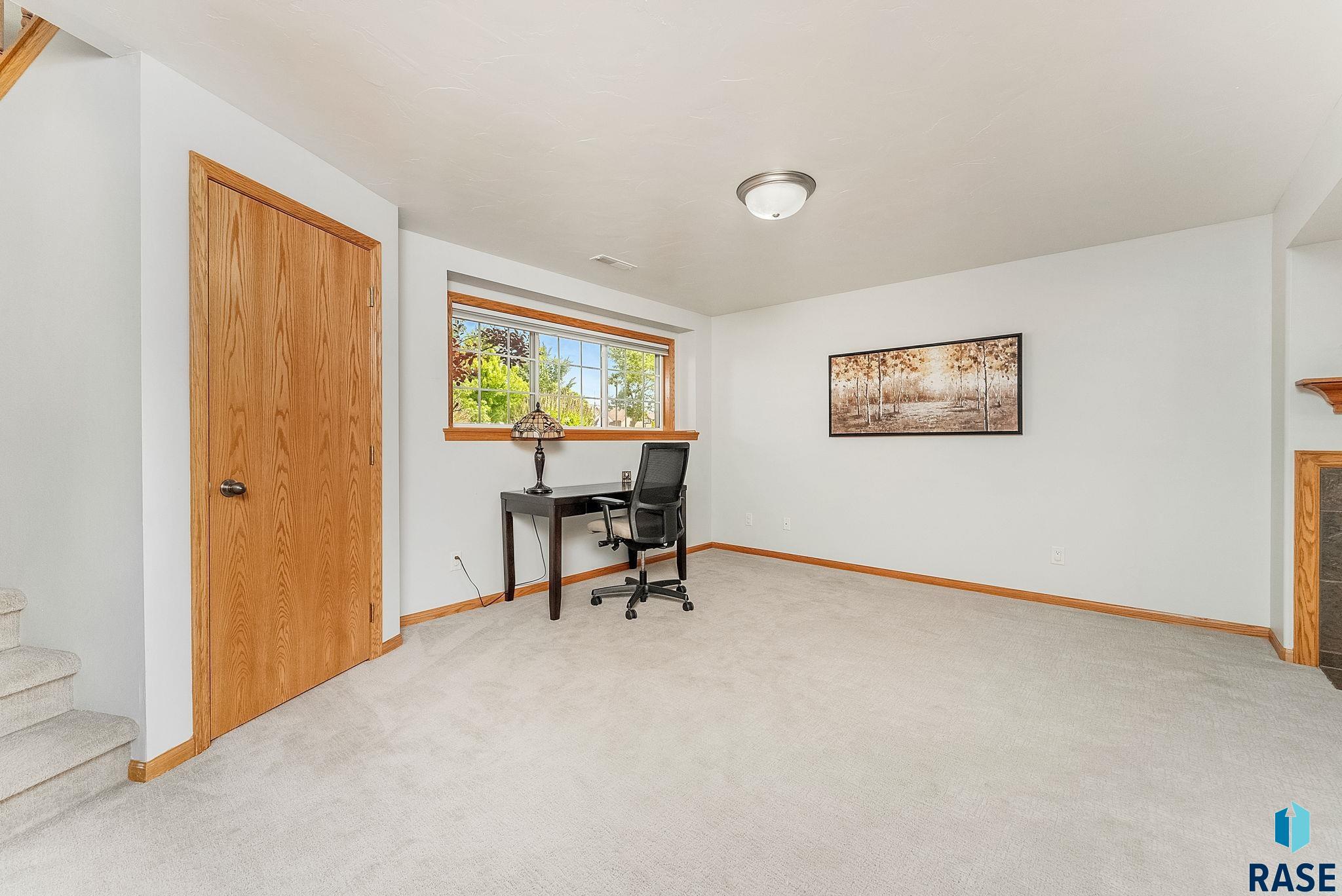 Harrisburg, South Dakota 57032, United States, 4 Bedrooms Bedrooms, ,2 BathroomsBathrooms,Residential,Active,153870