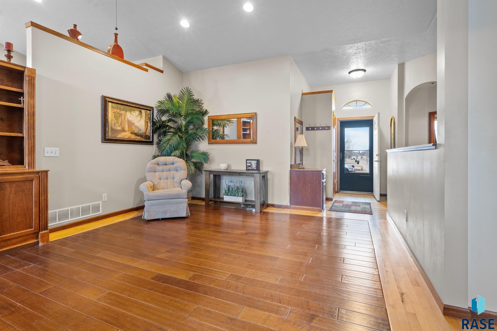 7408 W 58th St Street, Sioux Falls, New Jersey image 6