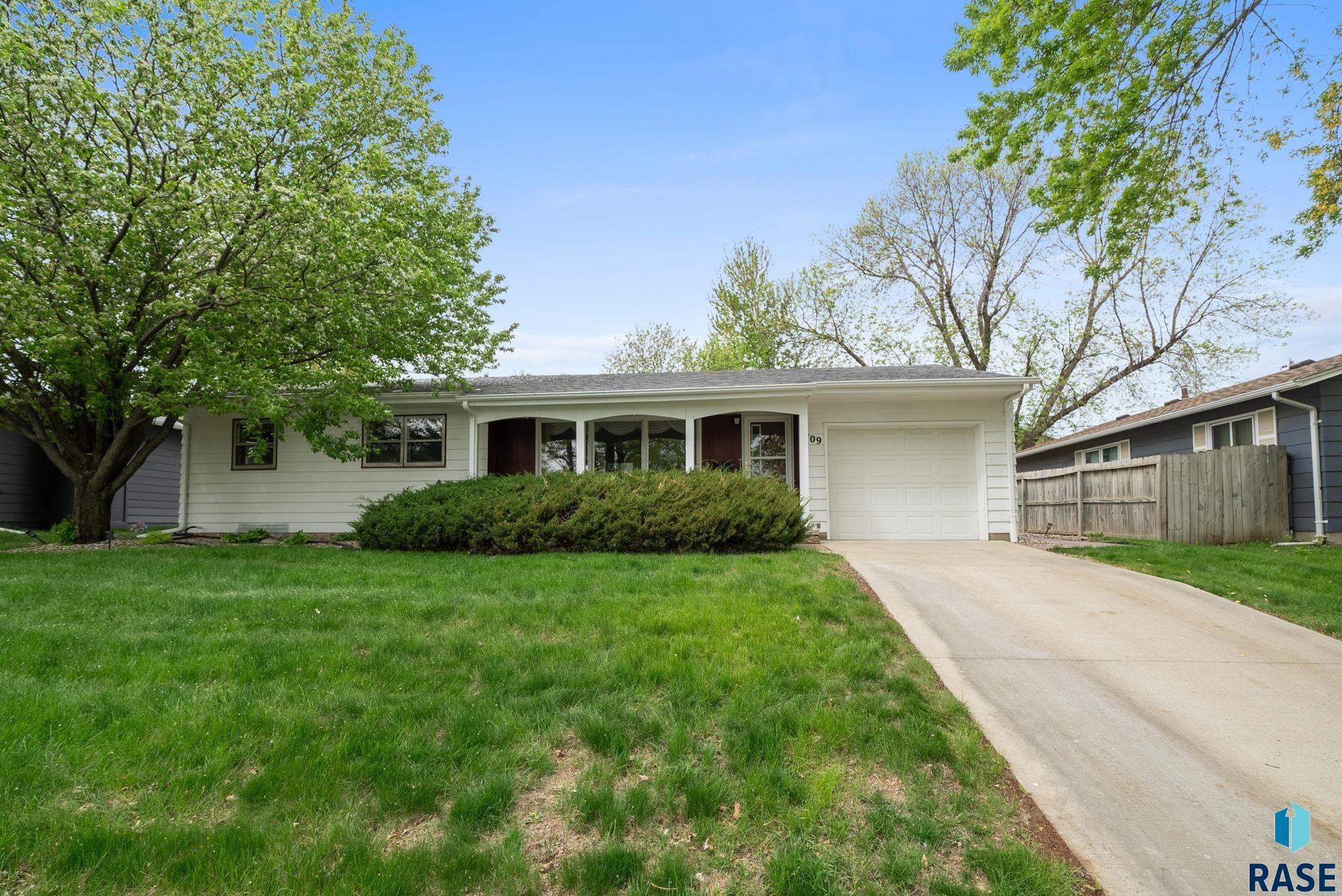 709 S Stephen Ave Avenue, Sioux Falls, South Dakota image 2