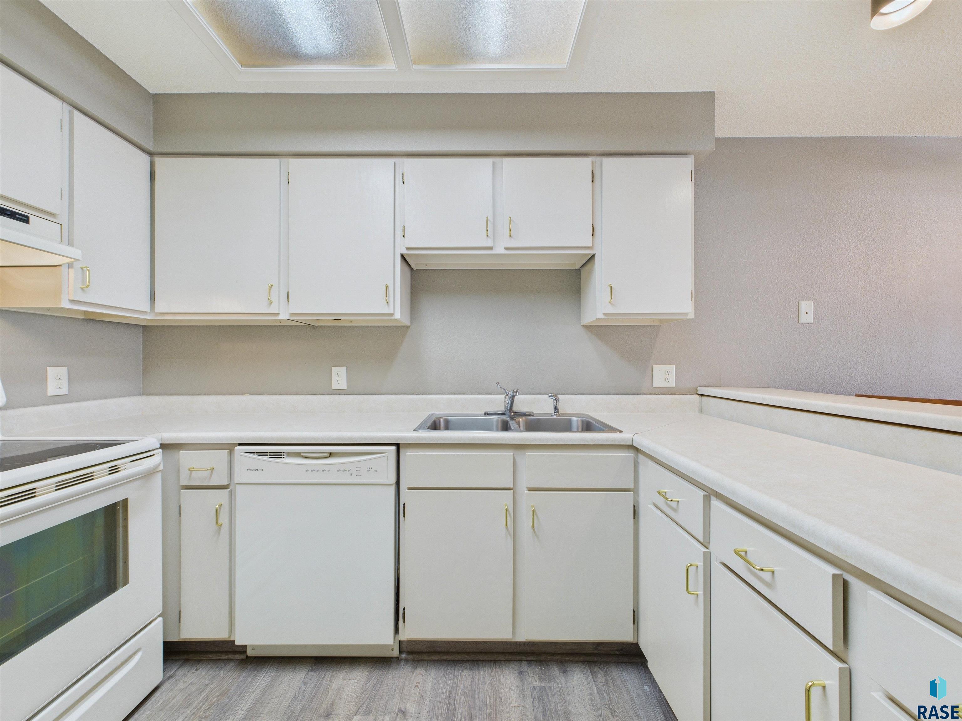 1104 W 57th St Street #204A, Sioux Falls, South Dakota image 32