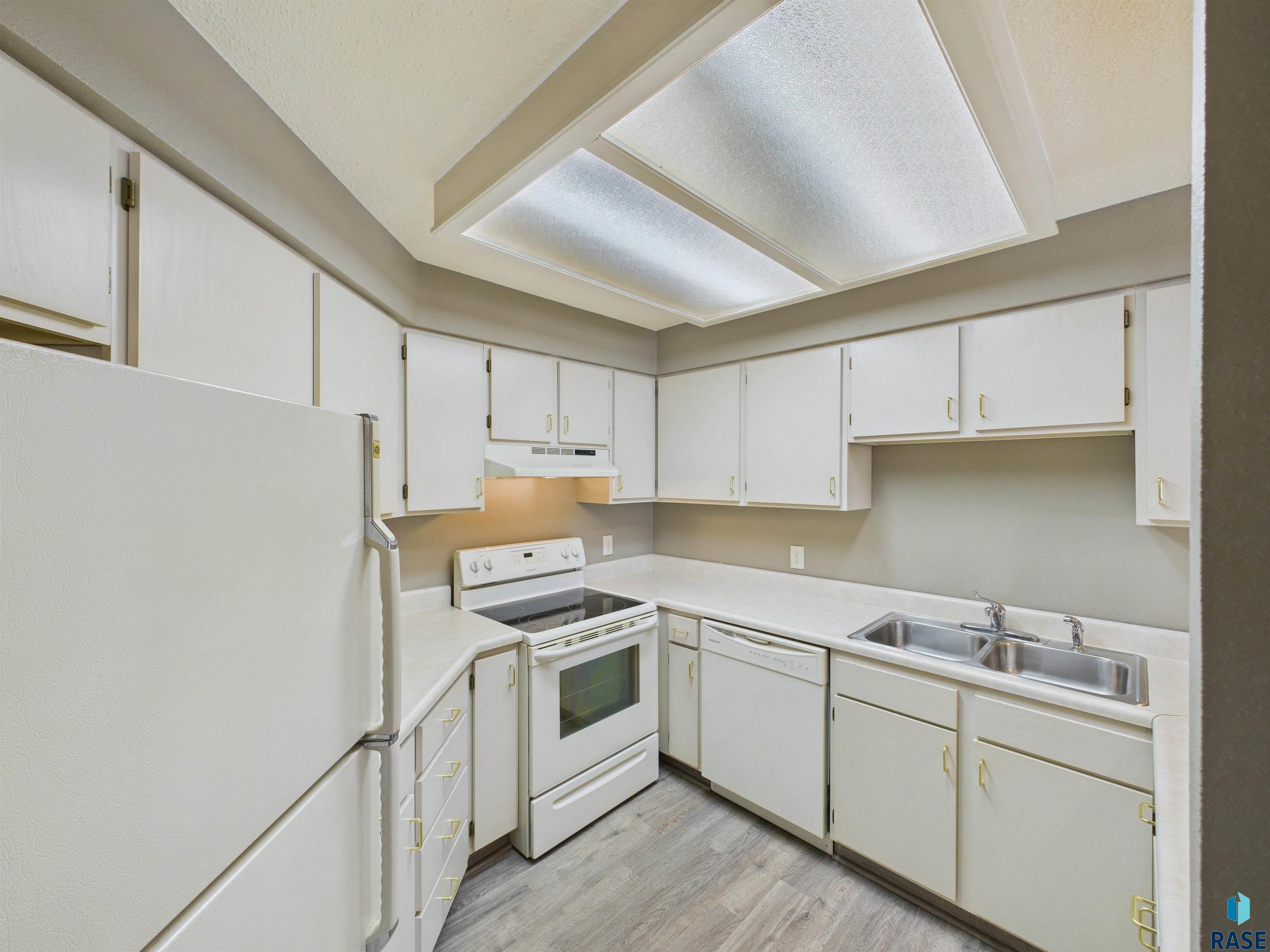 1104 W 57th St Street #204A, Sioux Falls, South Dakota image 30