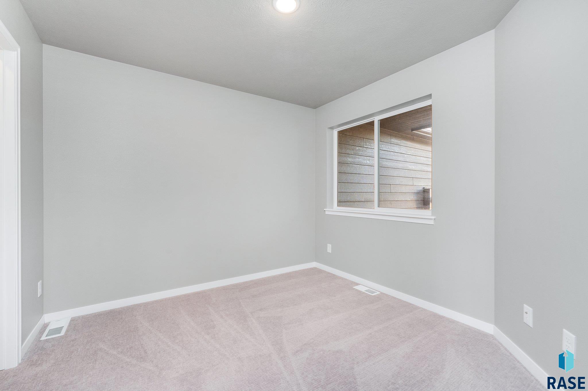 6521 E Steel St Street, Sioux Falls, South Dakota image 22