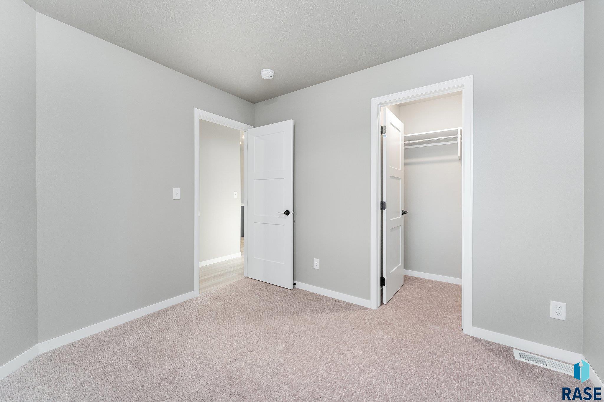 6521 E Steel St Street, Sioux Falls, South Dakota image 23