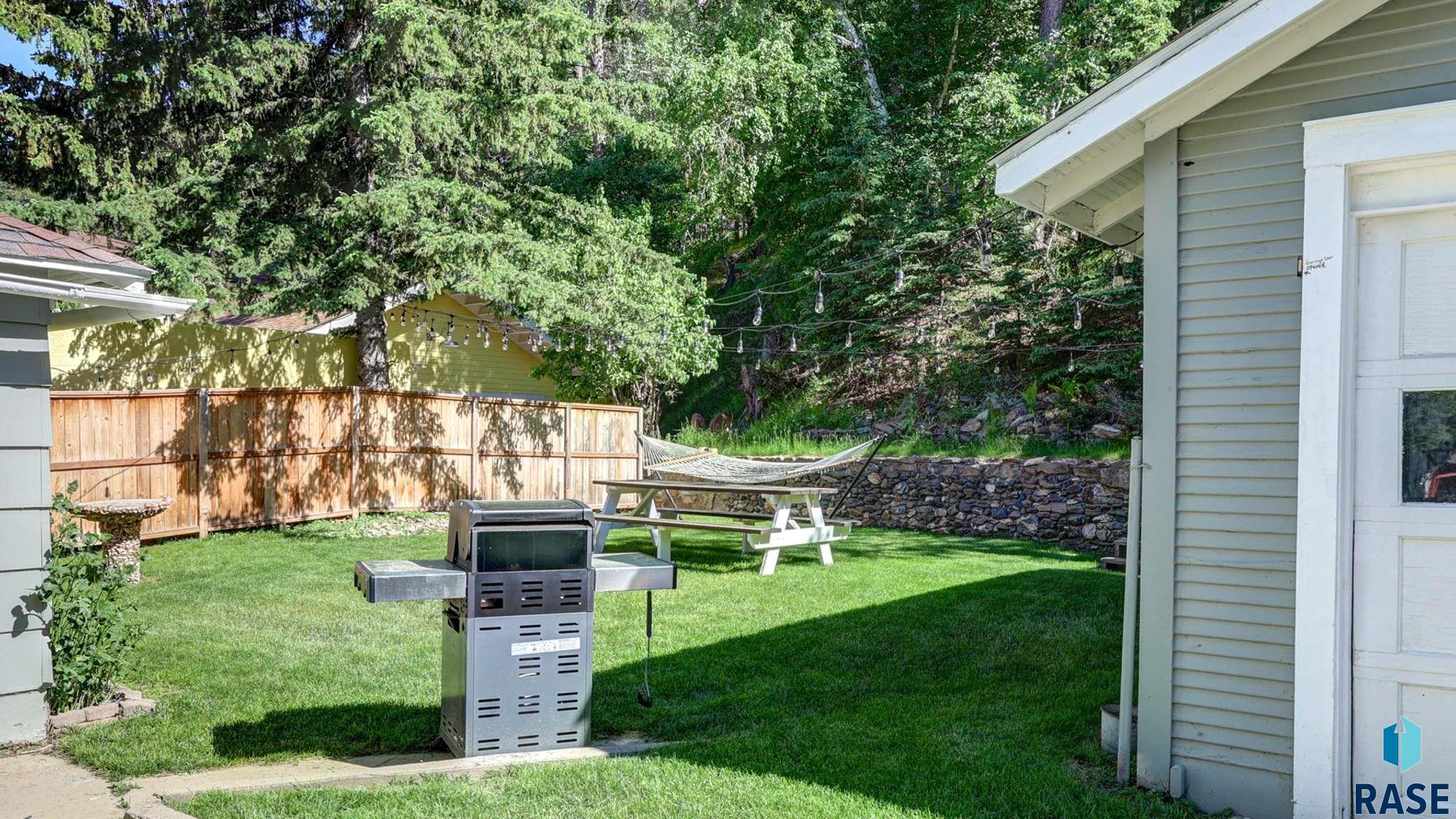 Deadwood, South Dakota 57732, United States, 3 Bedrooms Bedrooms, ,2 BathroomsBathrooms,Residential,Active,40035