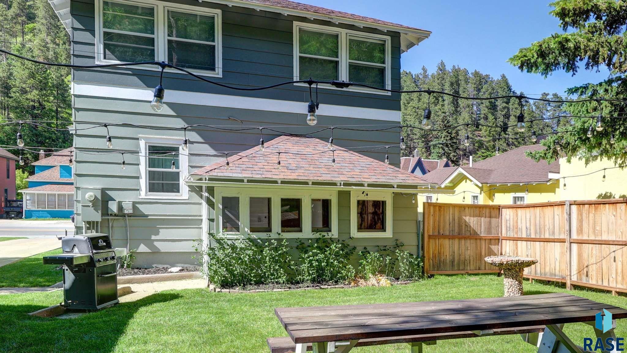 Deadwood, South Dakota 57732, United States, 3 Bedrooms Bedrooms, ,2 BathroomsBathrooms,Residential,Active,40035