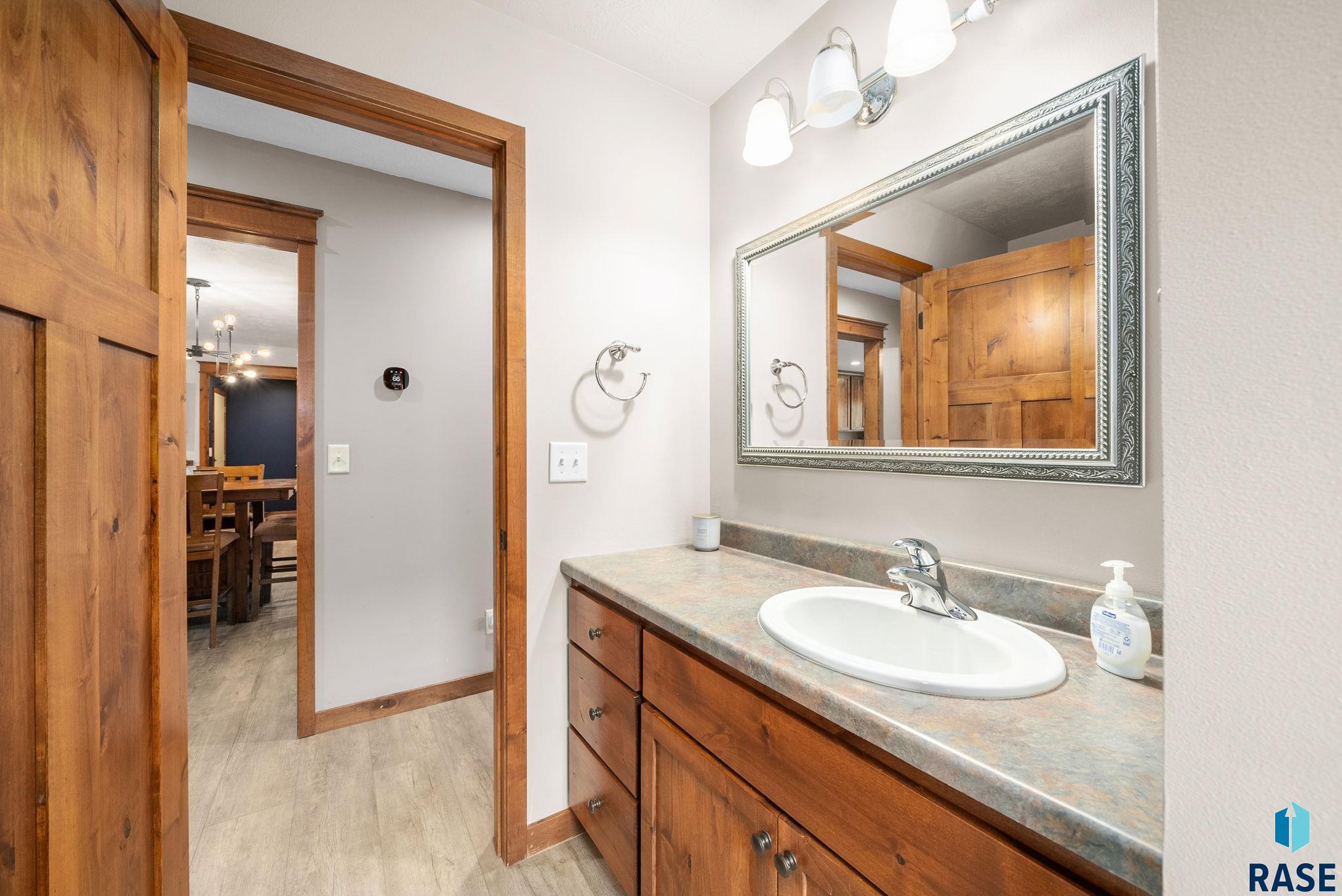 1325 W Whitechurch Ln Lane, Sioux Falls, New Jersey image 18