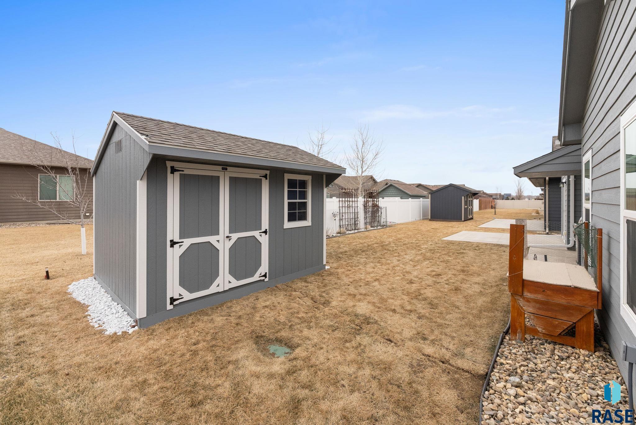 Sioux Falls, South Dakota 57108, United States, 2 Bedrooms Bedrooms, ,2 BathroomsBathrooms,Residential,Pending,8591