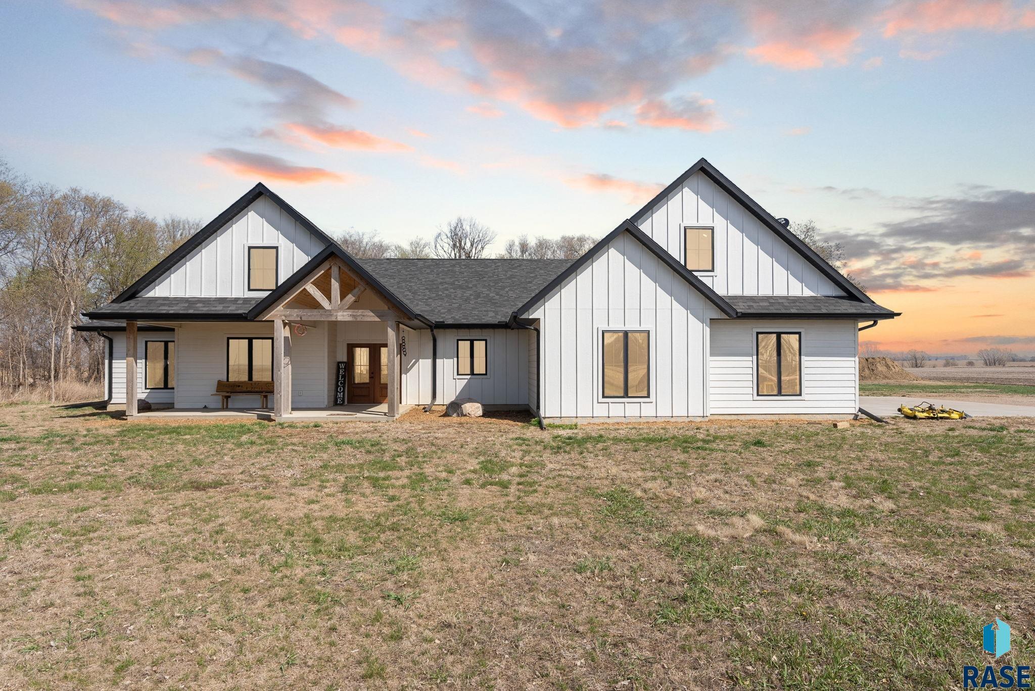 46736 306th St Street, Beresford, South Dakota image 1