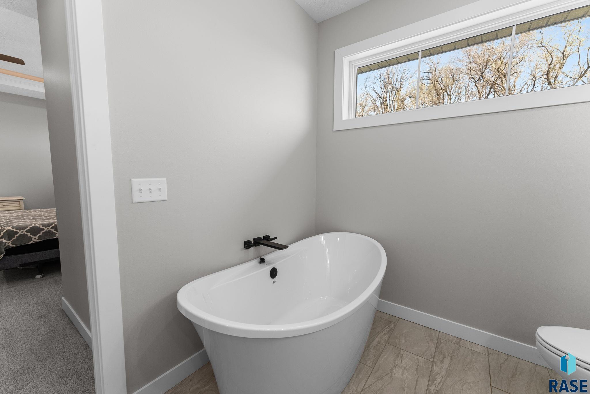 46736 306th St Street, Beresford, South Dakota image 30