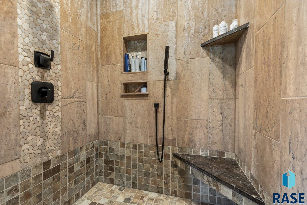1004 E Tomar Rd Road, Sioux Falls, South Dakota image 33