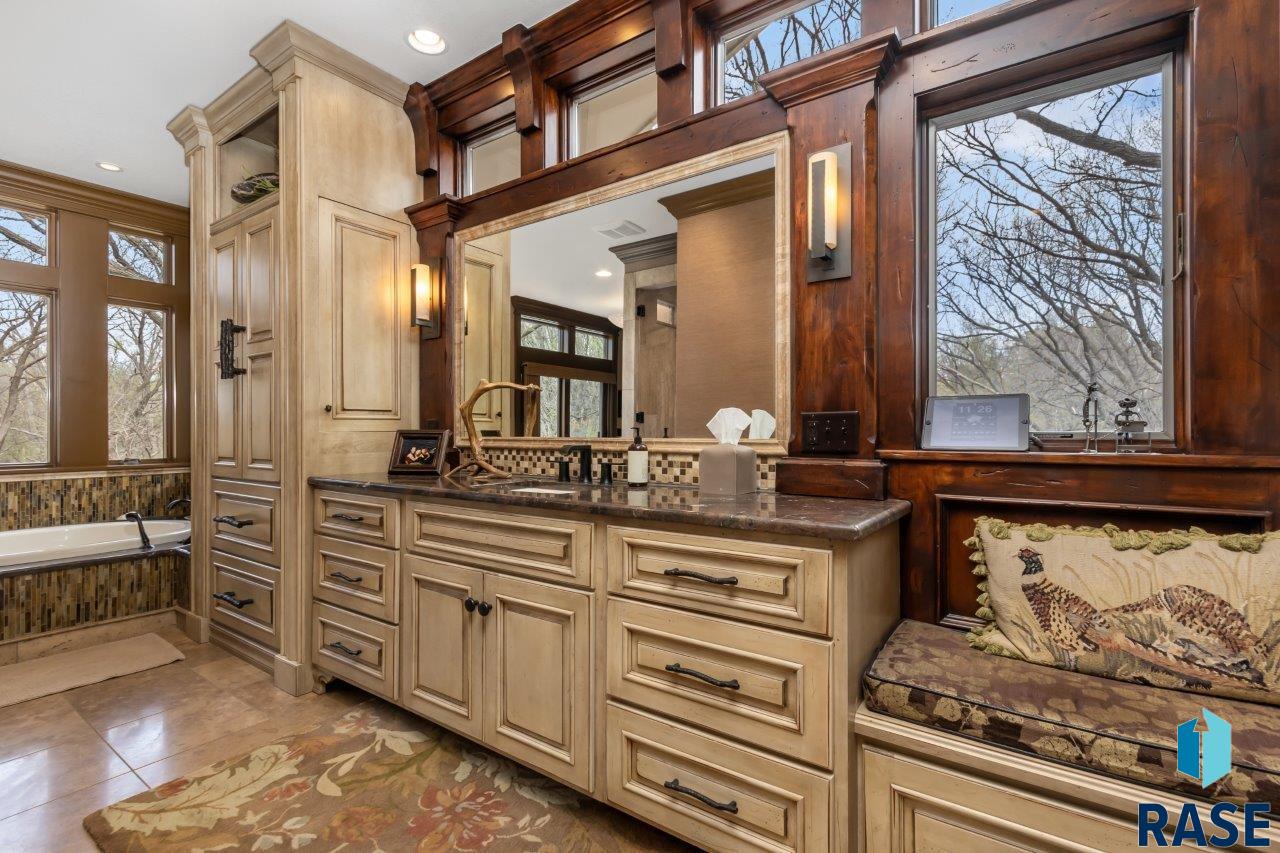1004 E Tomar Rd Road, Sioux Falls, South Dakota image 30