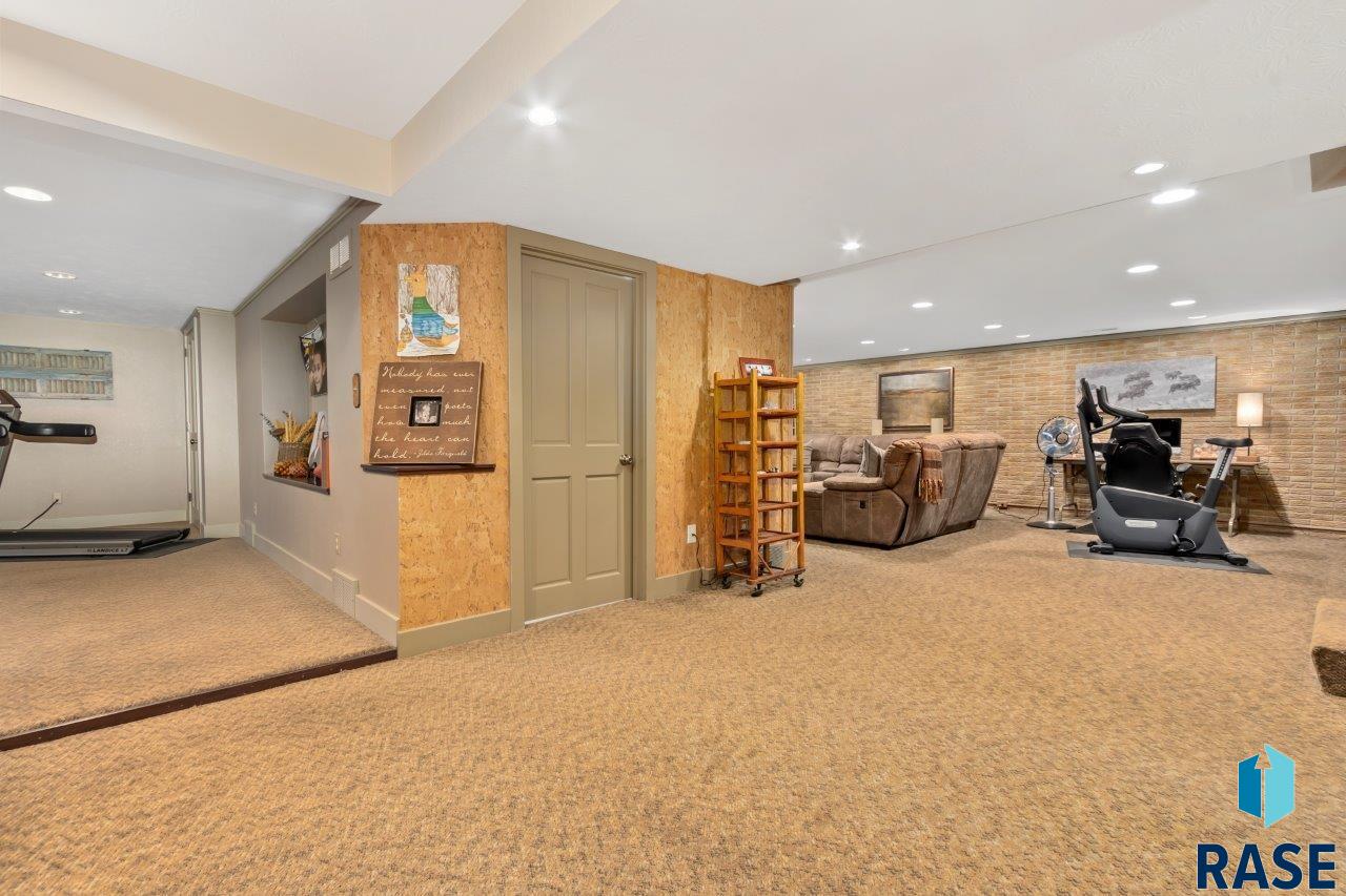 1004 E Tomar Rd Road, Sioux Falls, South Dakota image 36