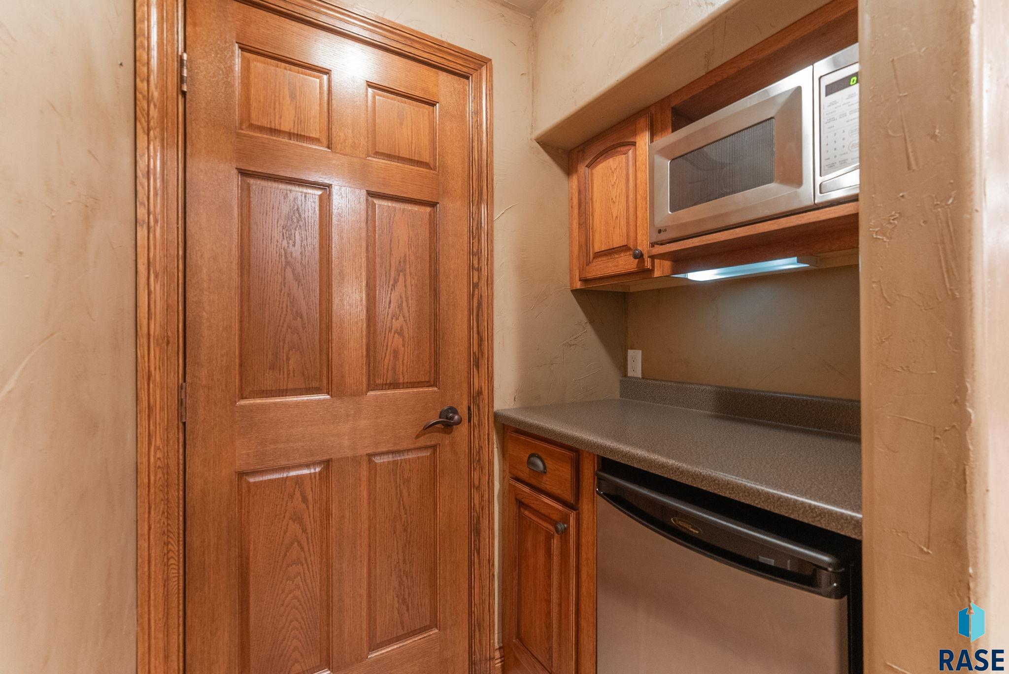 3809 S Florence Ave Avenue #B, Sioux Falls, New Jersey image 34