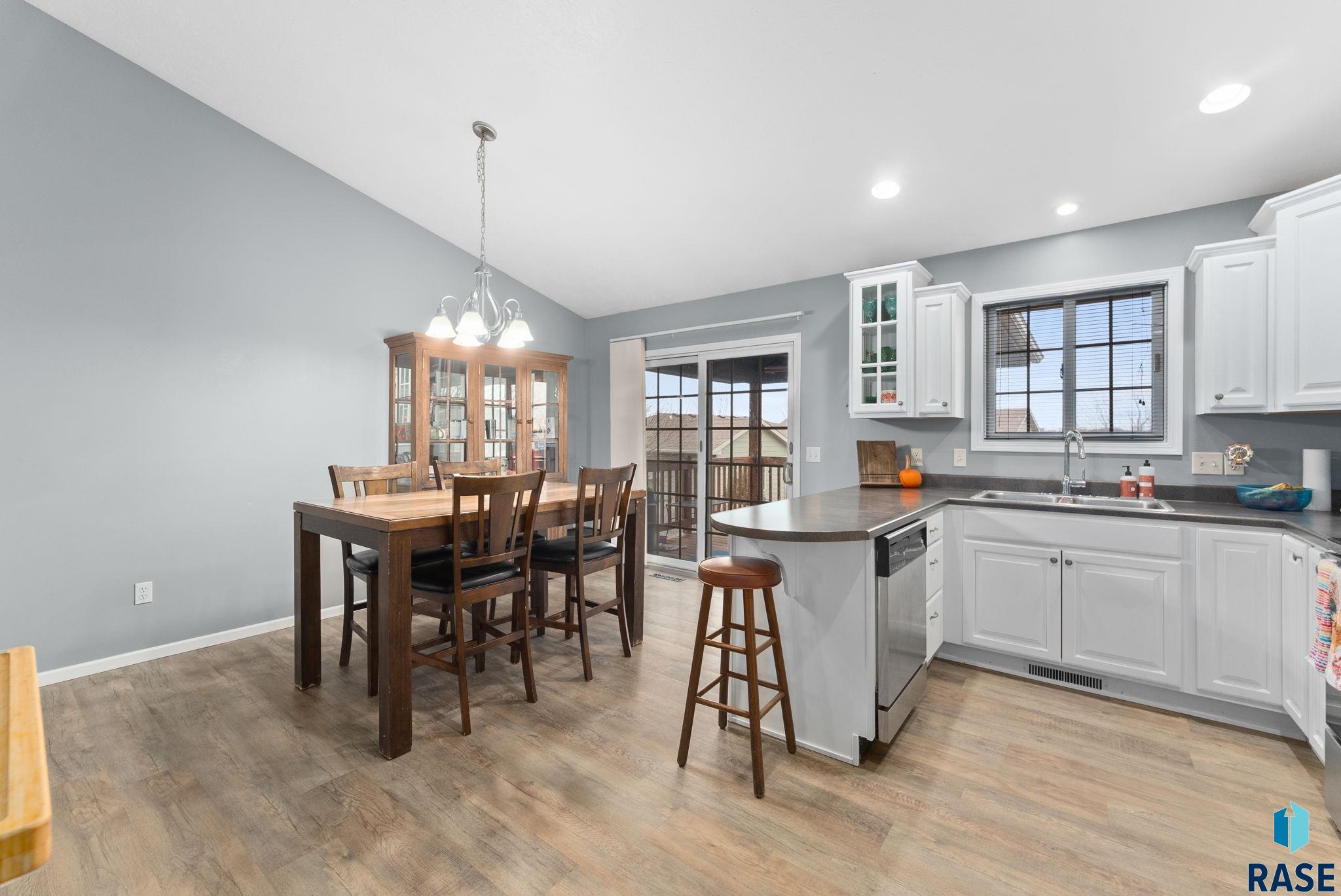 705 N Agate Ave Avenue, Brandon, South Dakota image 3