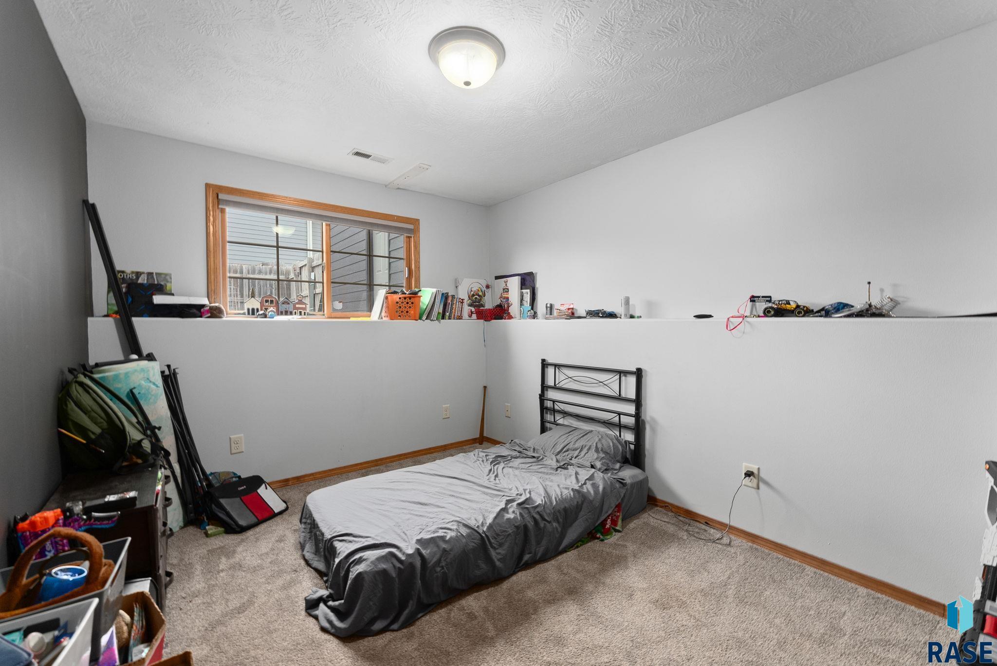 705 N Agate Ave Avenue, Brandon, South Dakota image 20